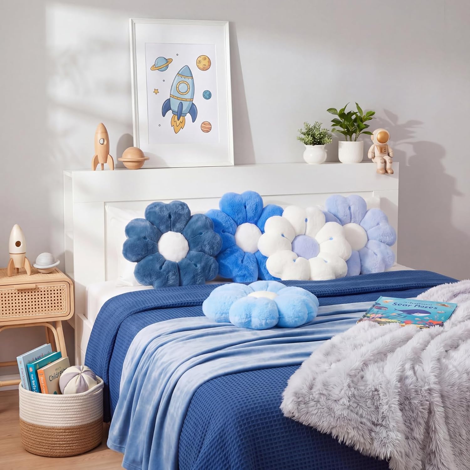 Sawysine 6 Pcs Flower Flexible Seating Classroom Floor Cushions for Kids 15" Daisy Pillows Cute Throw Pillows for Picnic School Nursery Dorm Room Decor(Blue Color)