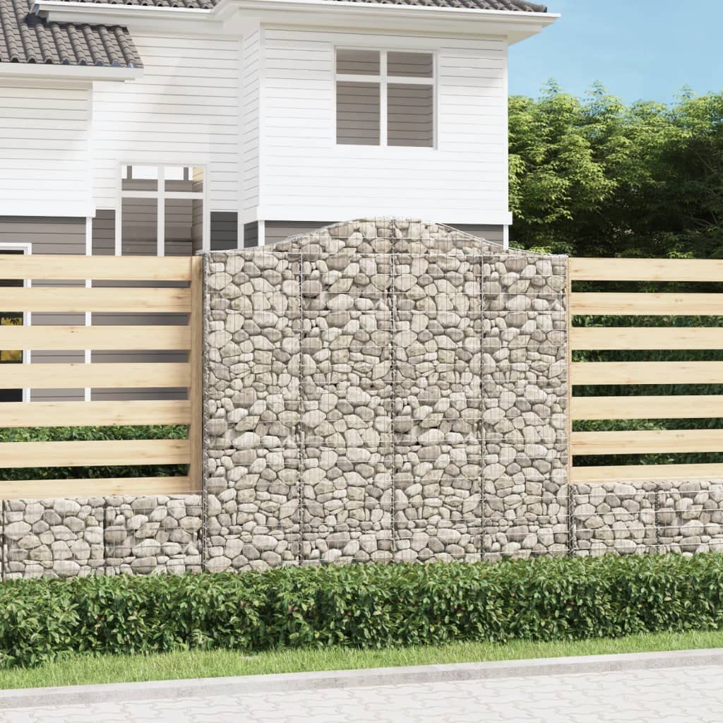 Panier de gabions arqué pour stopper les bruits de rue et sécuriser le jardin