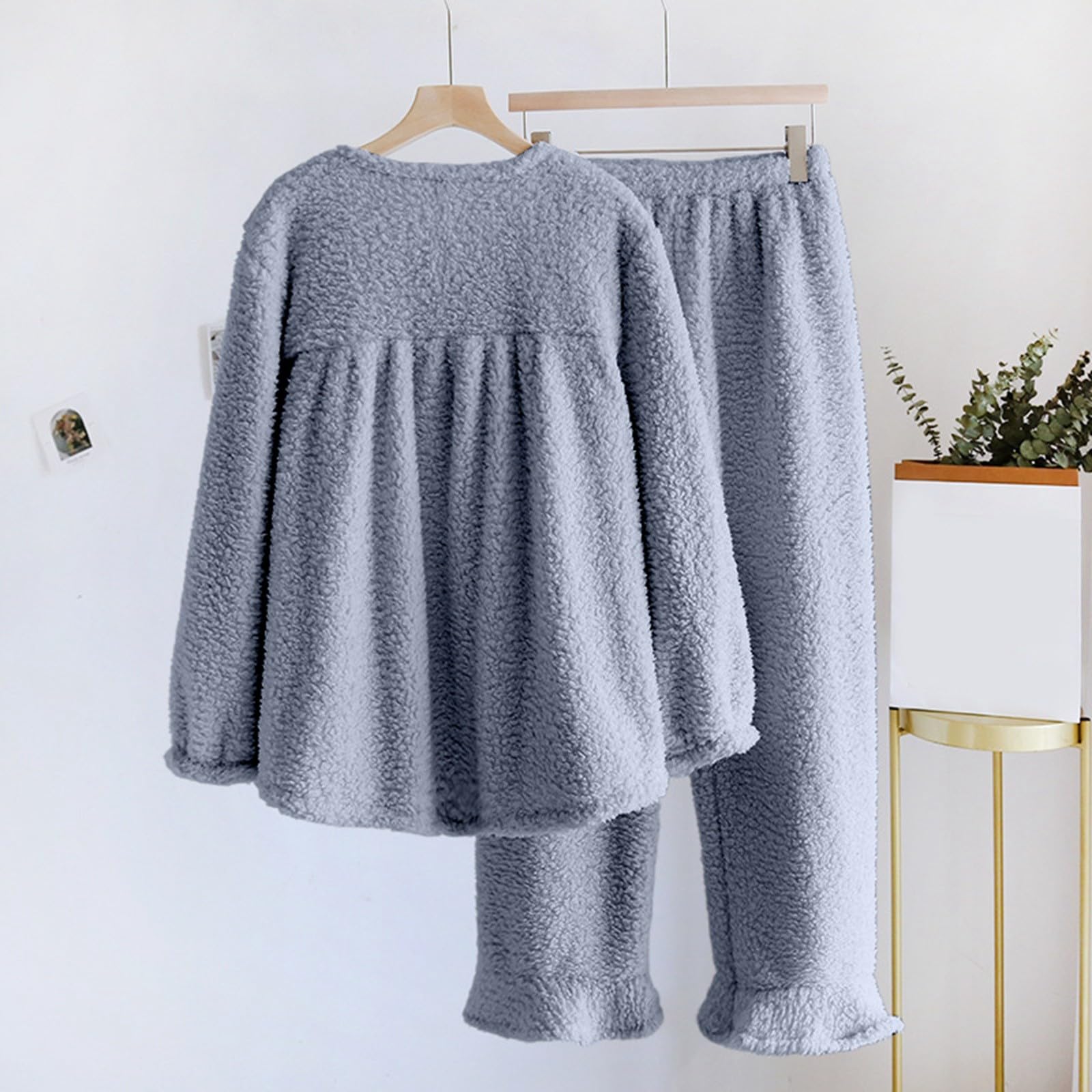 Pijama largo de franela para mujer, juego de pijama de felpa cálido, traje de casa de dos piezas, ropa de salón con botones, para invierno, cómodo, suave, ropa de dormir térmica