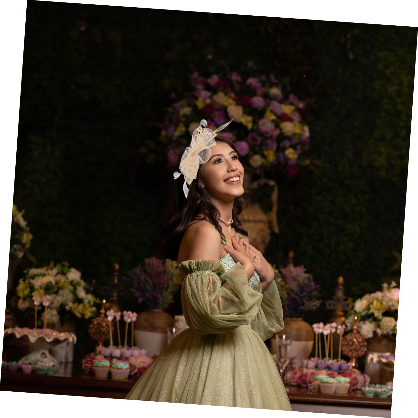 Didiseaon 2pezzi Fascinator Elegante Garza Per Donne Accessorio Moda Cerimonia e Party Cerchietto Beige Per Sposa e Occasioni Speciali Comodo e Leggero