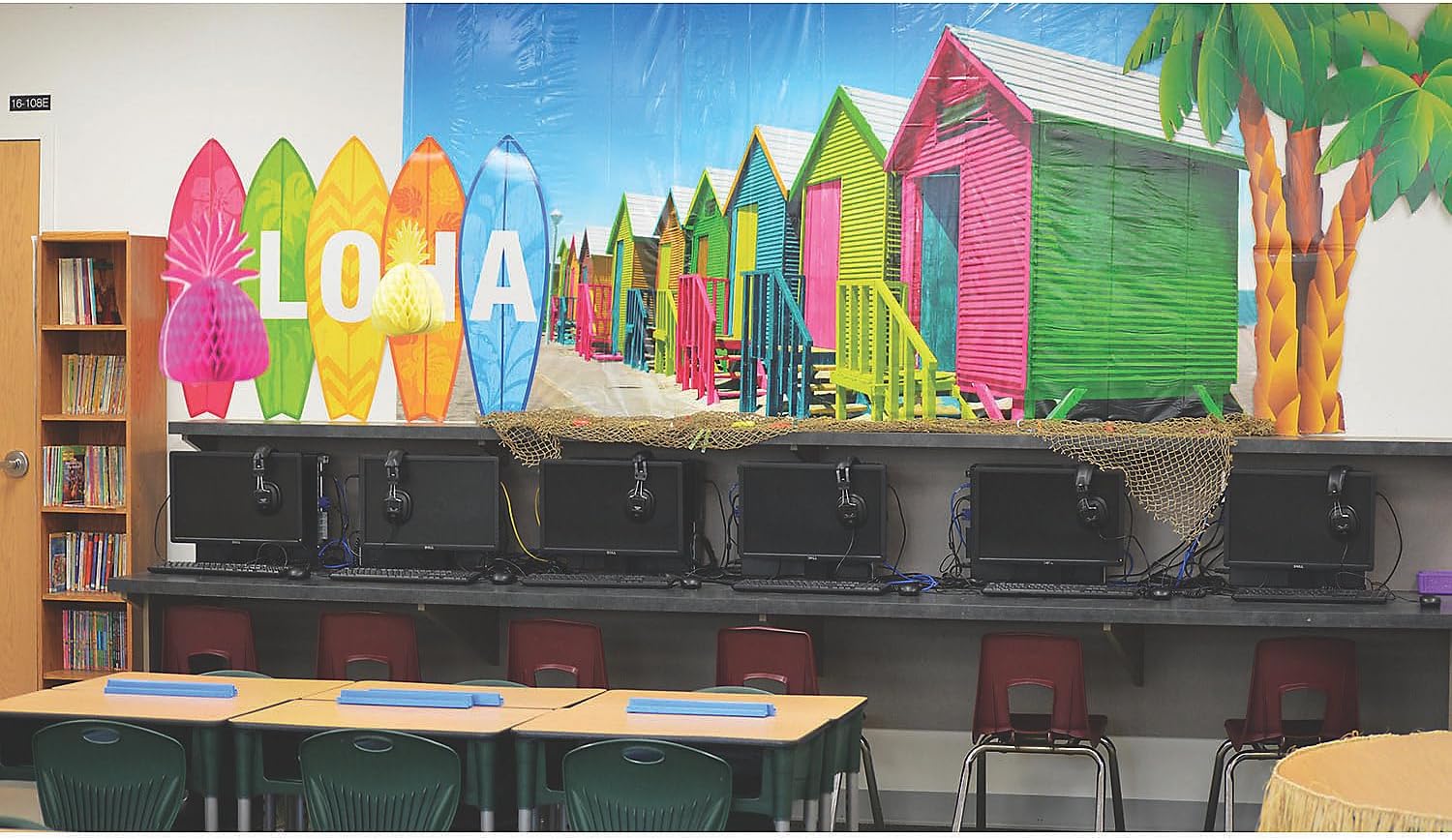 Fun Express Luau Party Decorations Hawaiian Party Decorations Surfboard Wall Decor Set of 5 - Tropical Decor Tiki Decor Cardboard Surfboard Cutouts for Beach Party Aloha Themed Events