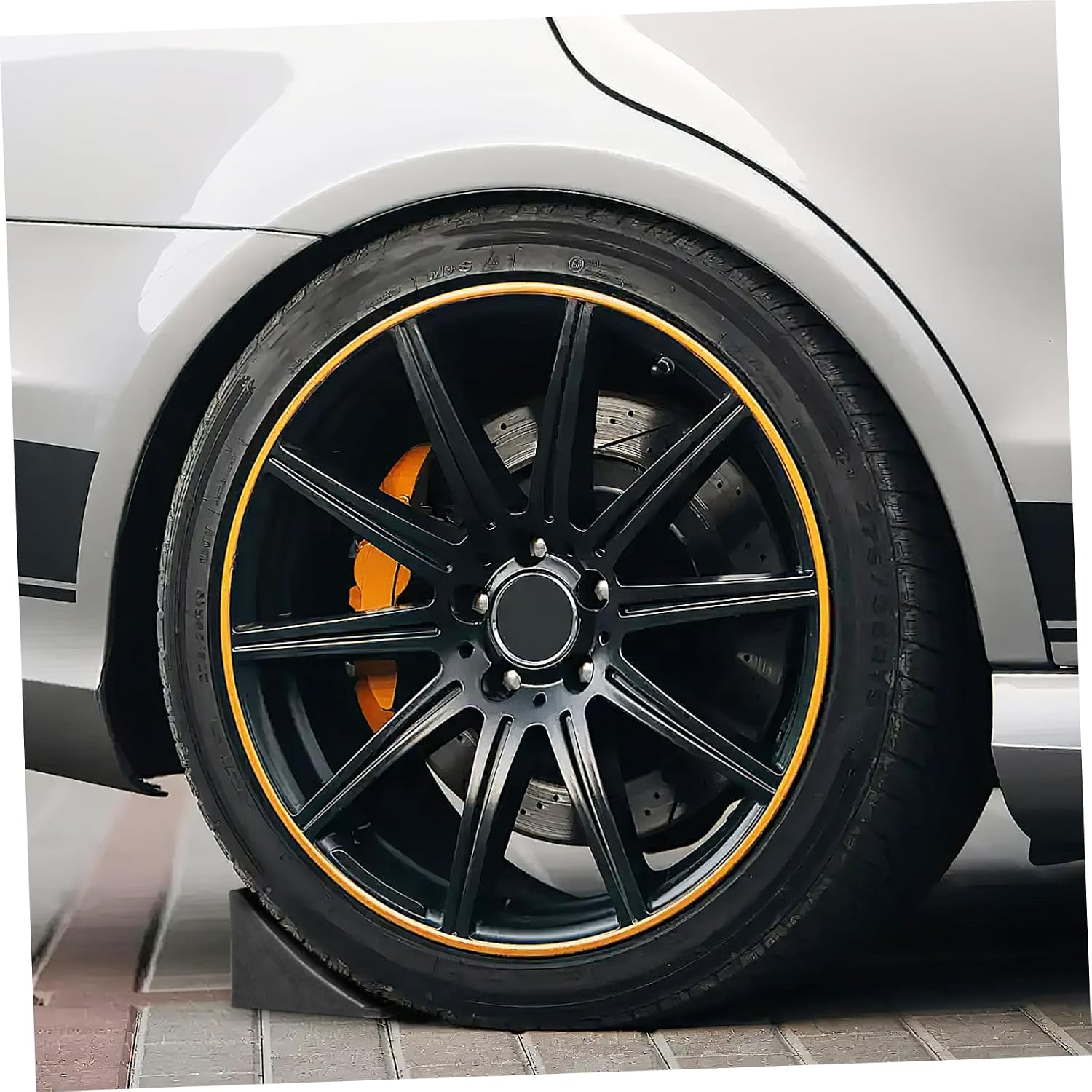 Rubber Wheel Chock Tire Stopper Non- Bottom Heavy Duty Grooved Design for Car Trailer Rv and Truck - Block for and Safety