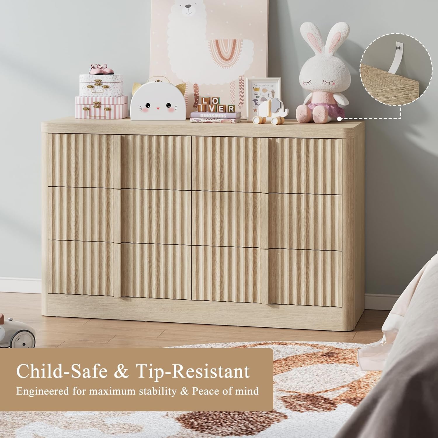 Fluted Dresser for Bedroom, 47" Wide 6 Drawer Dresser, Modern Chest of Drawers with Solid Wood Handle, Curved Profile Design, Wood Dresser Storage Organizer, Living Room, Hallway, Natural Oak