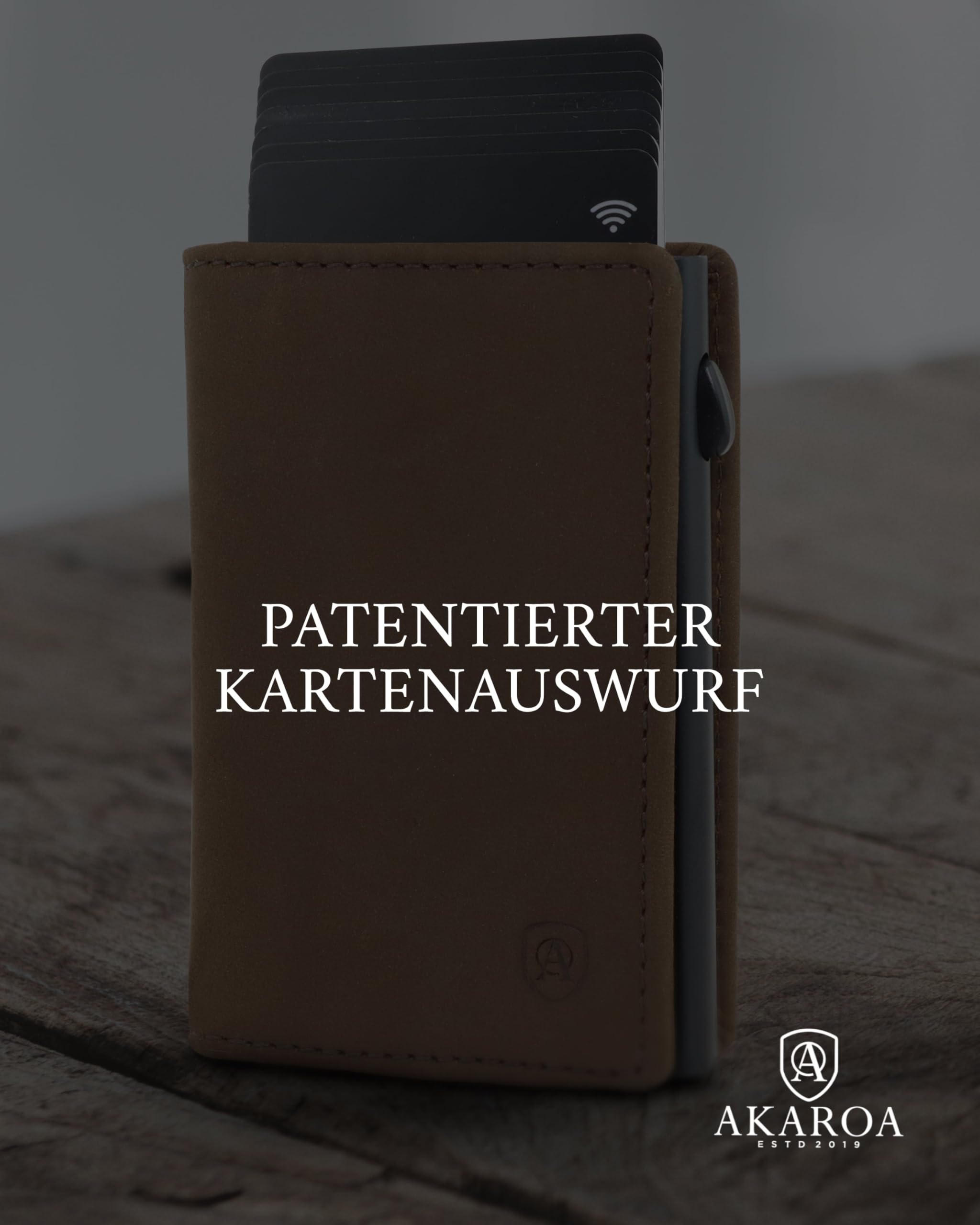 AKAROA – Kartenetui Slim Wallet Herren Rindsleder Pelle – Pop-up Card Holder Geldbeutel mit RFID Schutz und Kartenauswurf 7x10cm - Extra Kartenfächer, Scheinfach & Magnetverschluss – Vintage Braun