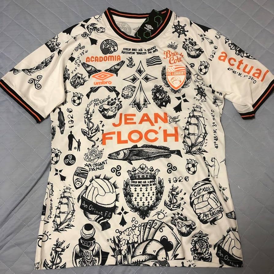 FCロリアン サッカー ユニフォーム 選手直筆サイン多数 ウェア Tシャツ FCロリアン サッカー ユニフォーム 選手直筆サイン多数 ウェア T