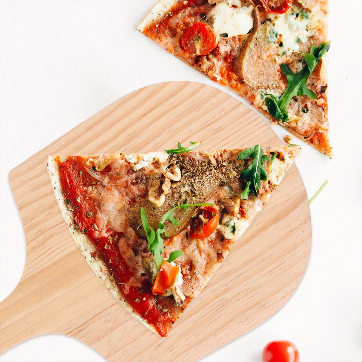 NOLITOY Pelle à Pizza en Bois Beige Robuste avec Manche Ergonomique, Planche à Découper Pratique pour Pizza, et Fromage Cuisine