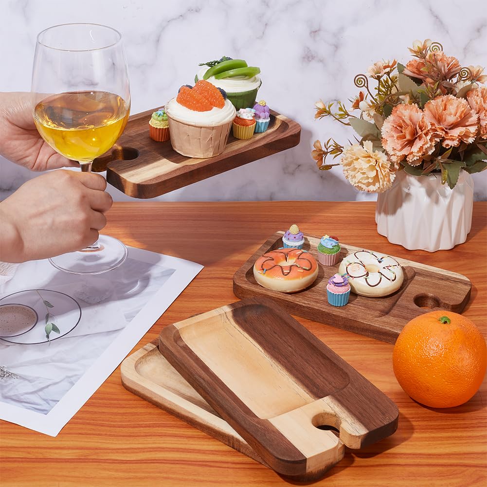 UNICRAFTALE 4 Stück Wein Vorspeisenteller Holz Cocktailteller mit Glas Halter Kamel Käsebrett mit Weinhalter für Familienfeiern Picknick Partys 21x12x1.5cm