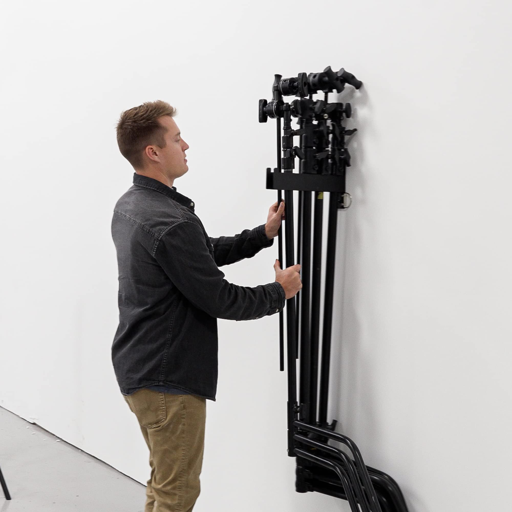 C-Ständer Wandhalterung – Rack Wandaufbewahrung – Lichtstativhalterung – hält 5 C-Ständer – robuster Stahl-Produktions-Aufhänger – Studio-Organizer