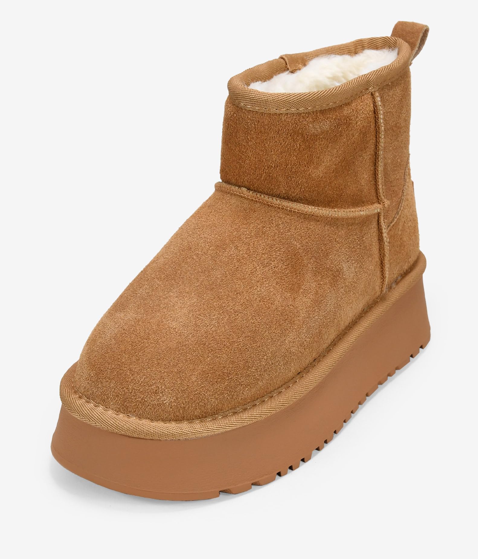BOSANOVA Botines Estilo Australiano confeccionados en Serraje Piel con caña Media de 12 cm, Detalle de Logo, Forro de Pelo y Suela de Plataforma de 4.5 cm. Sin Cierre. Calzado para Mujer