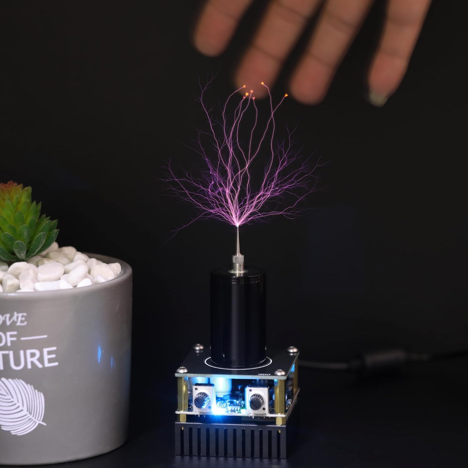 Miniature Tesla Coil SSTC Desktop Toy Wireless Transmission Teaching Demonstration Experiment Model JE-18