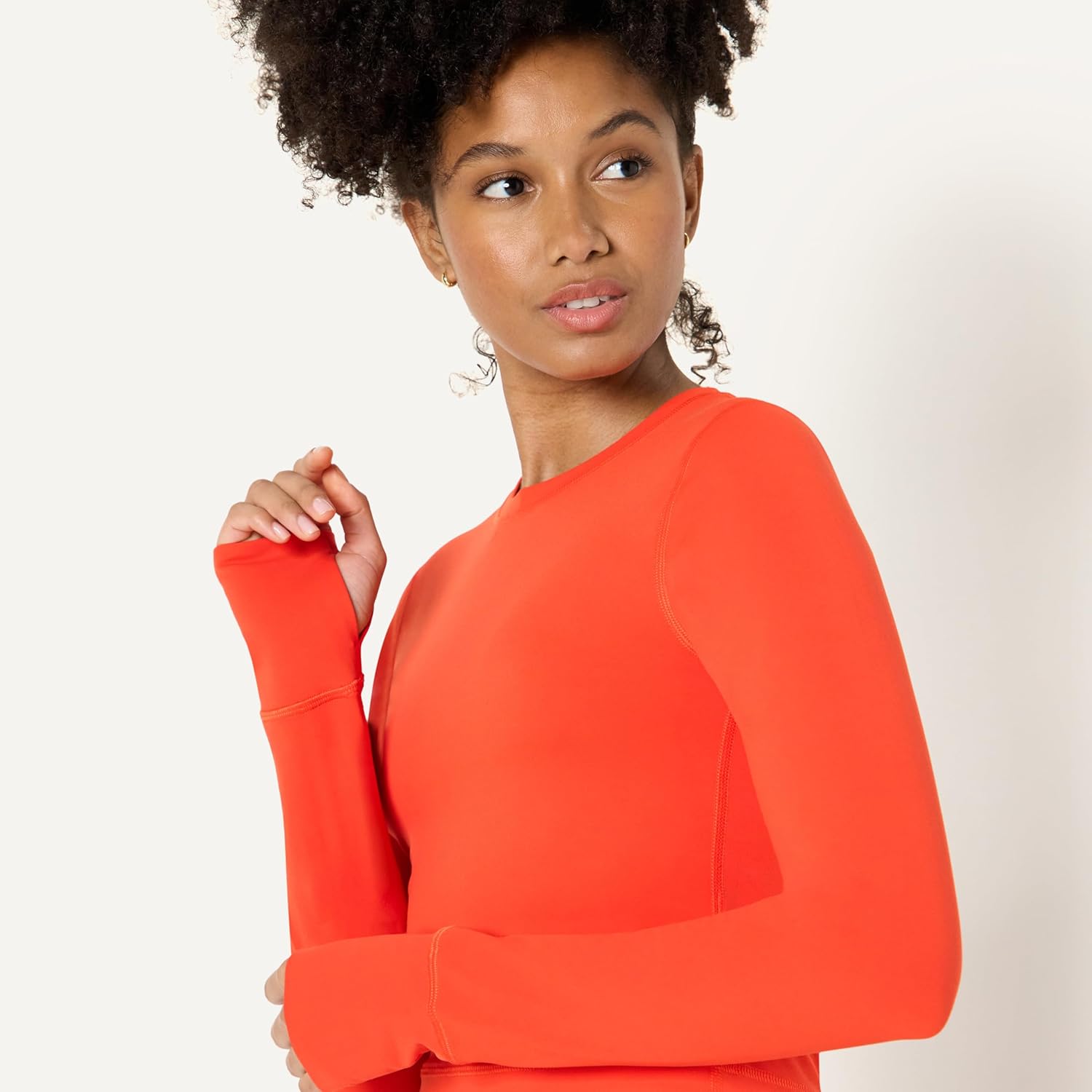 Amazon Essentials Womens Active FormFlex Buttery Soft Long Sleeve Slim Fit Crop Layering Workout Top - Image 3