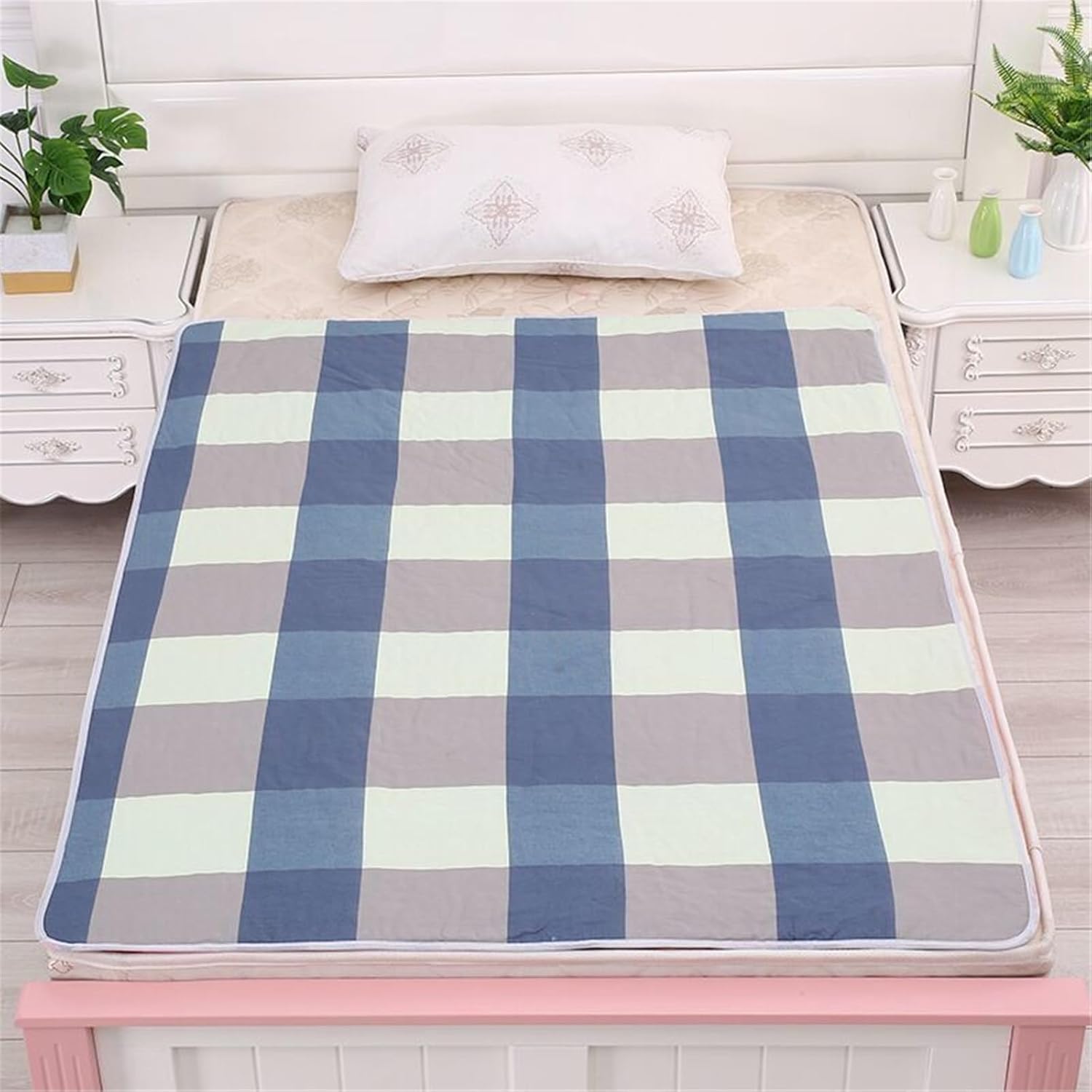 Bed Pads Washable Waterproof Tuckable Nursing Protector Waterproof Pads for Bed Washable Underpads Incontinence Bed Pads Washable for Unisex Adults(180 * 200cm,Grey B)