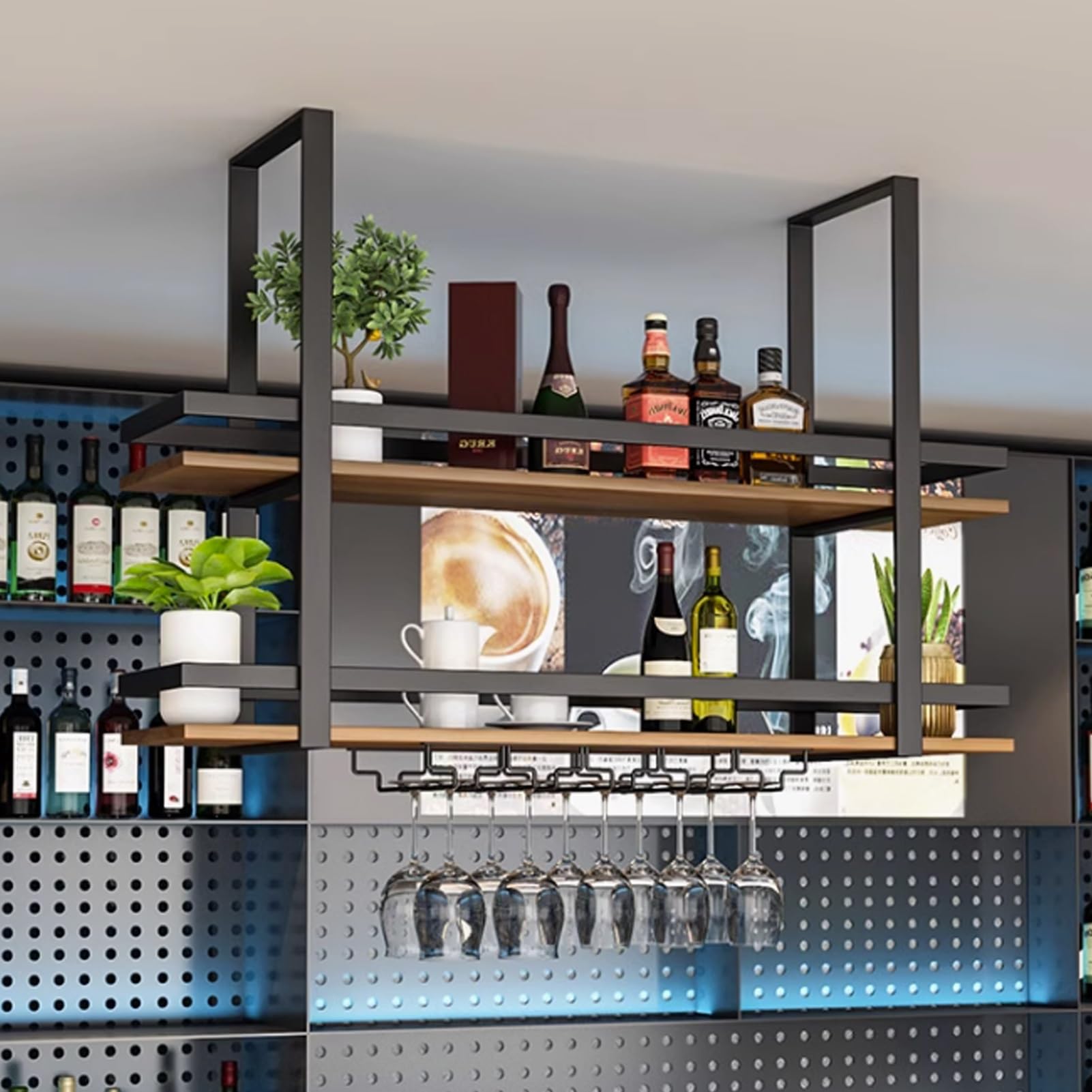 Étagère à vin de plafond en métal au design industriel contemporain