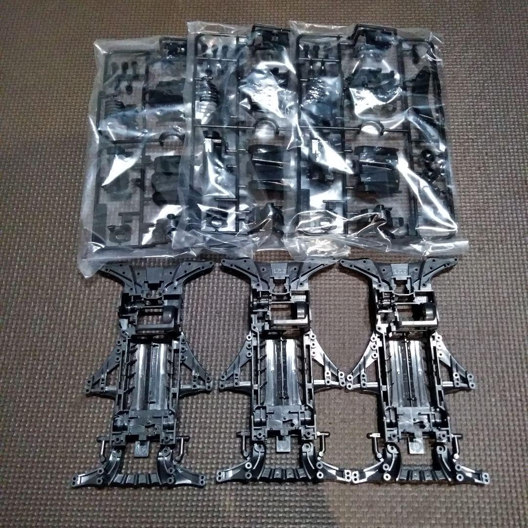 Amazon.co.jp: Mini 4WD FMA Chassis Metallic Gray x 3 Set