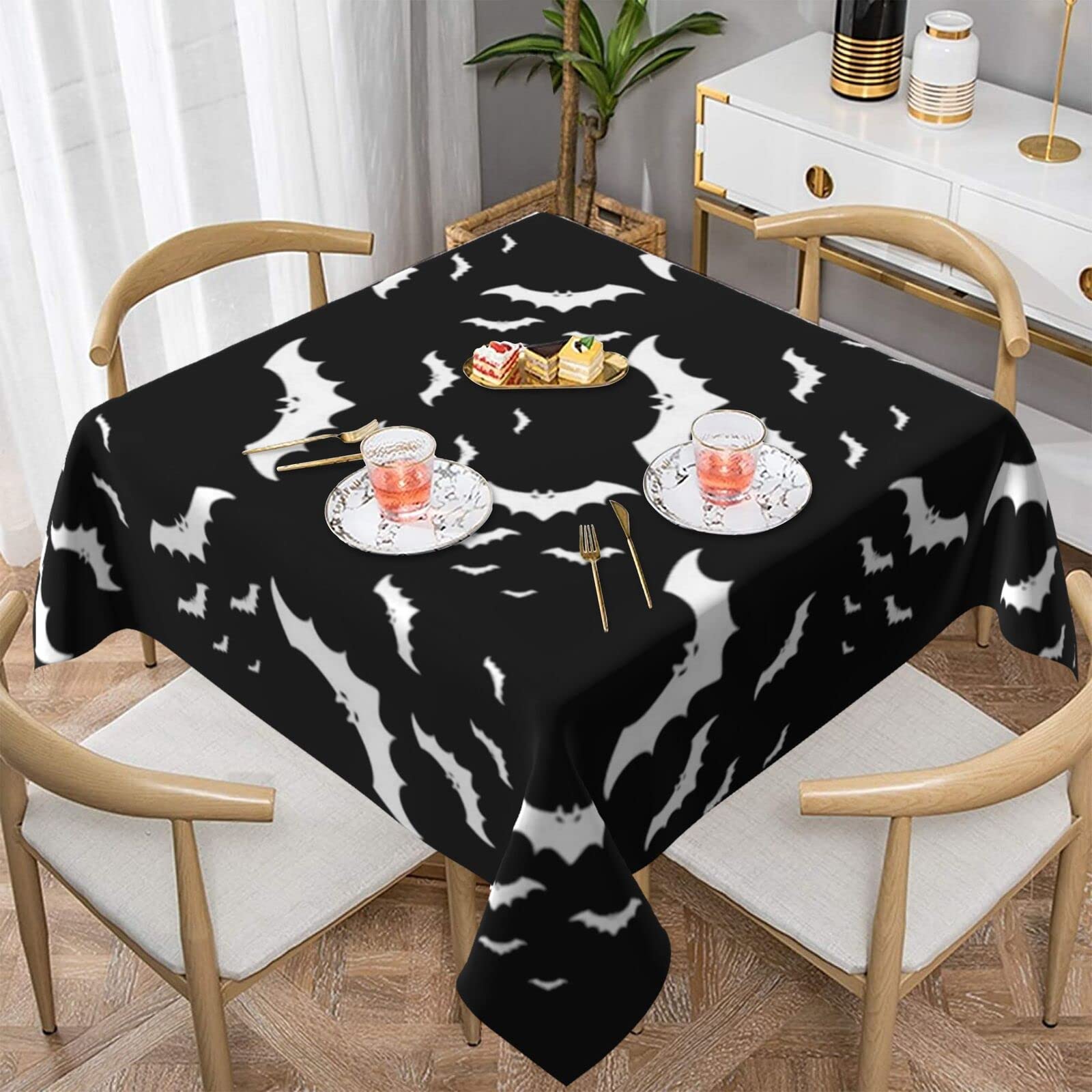 Nappe carrée chauve-souris pour protéger et décorer la table de cuisine