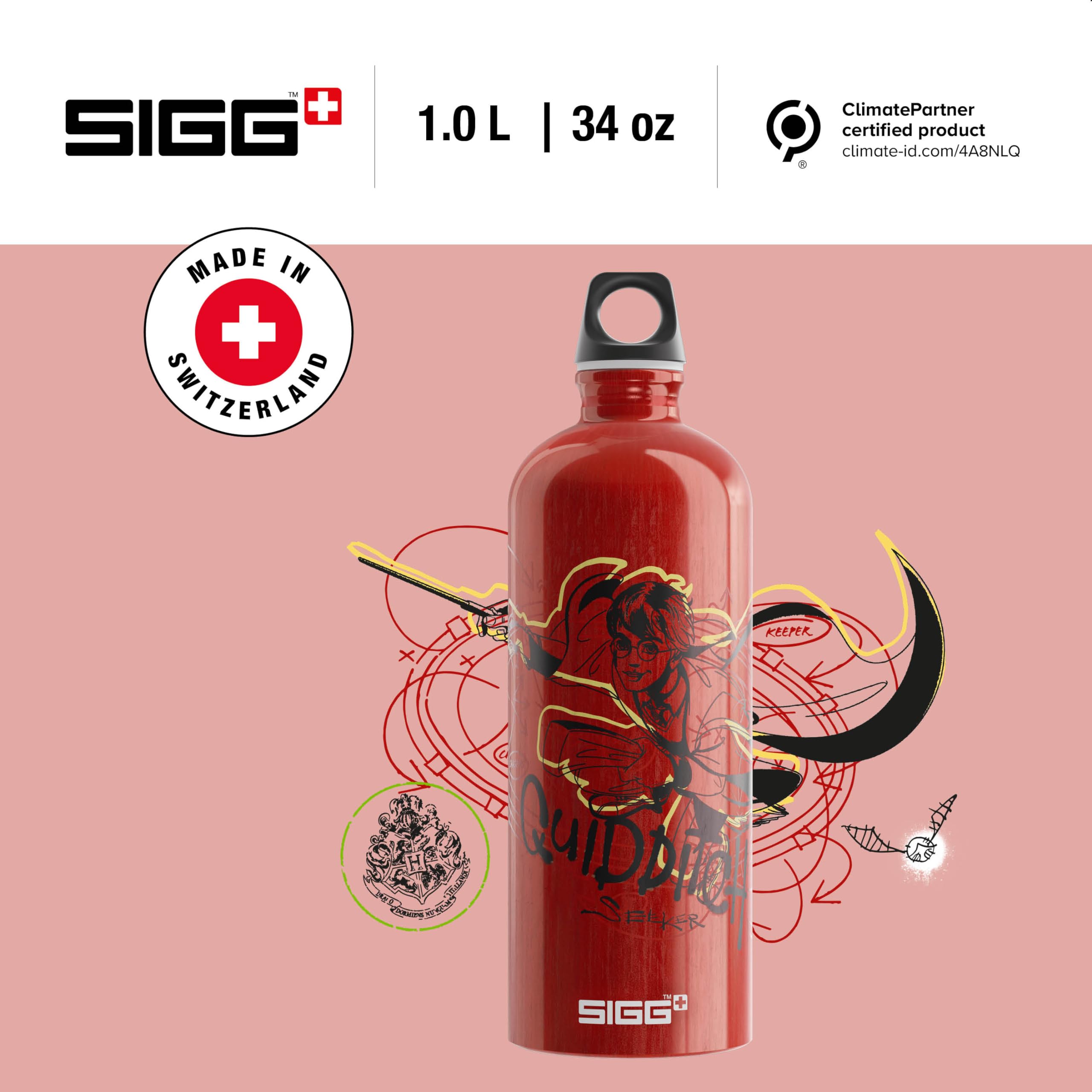 Sigg - Aluminium Water Bottle - Traveller Quidditch - Climate Neutral Certified - Suitable For Carbonated Beverages - Leakproof - Lightweight - BPA Free - Red - 1L