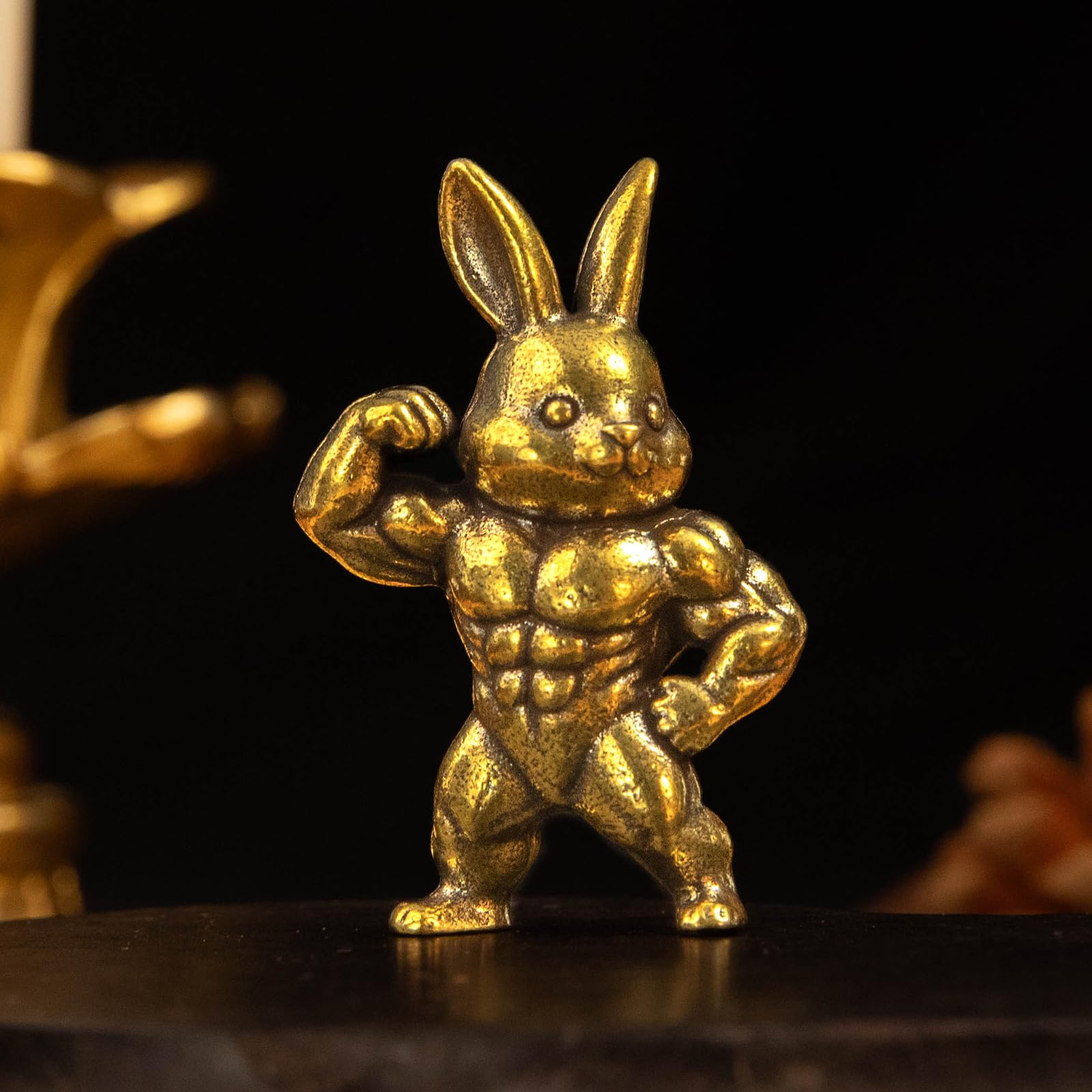 Betr Brsas Solid Brass, Retro Muscle Bunny Desk Decor, Funny Strong Rabbit Figurine, Bodybuilder Animal Sculpture, Vintage Collectible Desk Ornament, Gym Lover Gift, Motivational Home Office Decor
