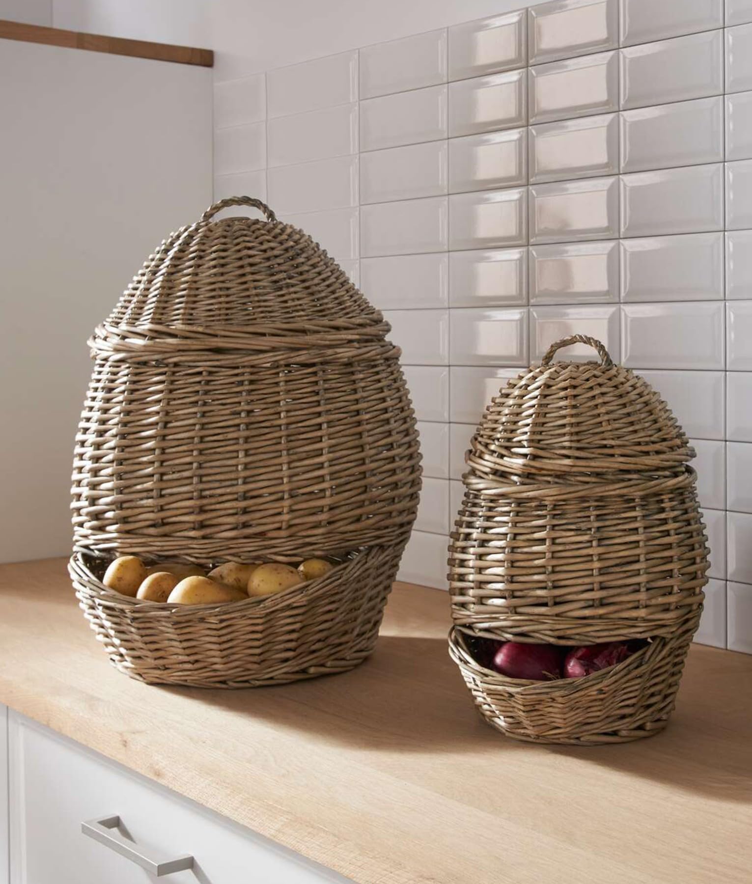 Dekoleidenschaft Lot de 2 Corbeilles à Légumes en Osier Gris Cérusé, Paniers à Pommes de Terre et Oignons, Dimensions 21x26x32 cm et 32x42x45 cm