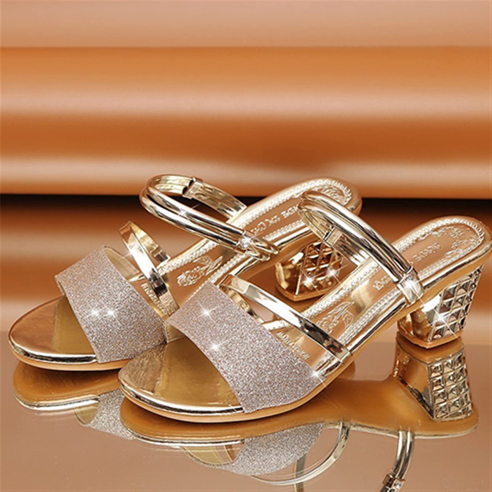 Dwufunkcyjne Kapcie Do Noszenia Na Zewnątrz Sandały Damskie Na Obcasie Domowe Kapcie Dla Kobiet Wsuwane Sandały Z Odkrytymi Palcami Modne Buty Na Co Dzień (Color : Gold, Shoe Size : 40 EU)