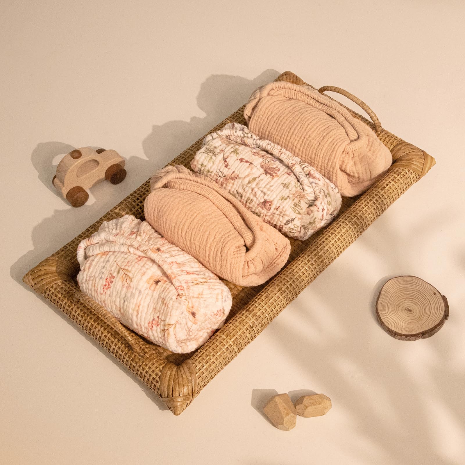 lulumoon Musselin-Bettlaken für Babys: Baumwoll-Bettlaken für Jungen und Mädchen, Stubenwagen-Matratzen-Bettlaken für ovales Rechteck oder Sanduhr (Skinpink & Pinkflower)