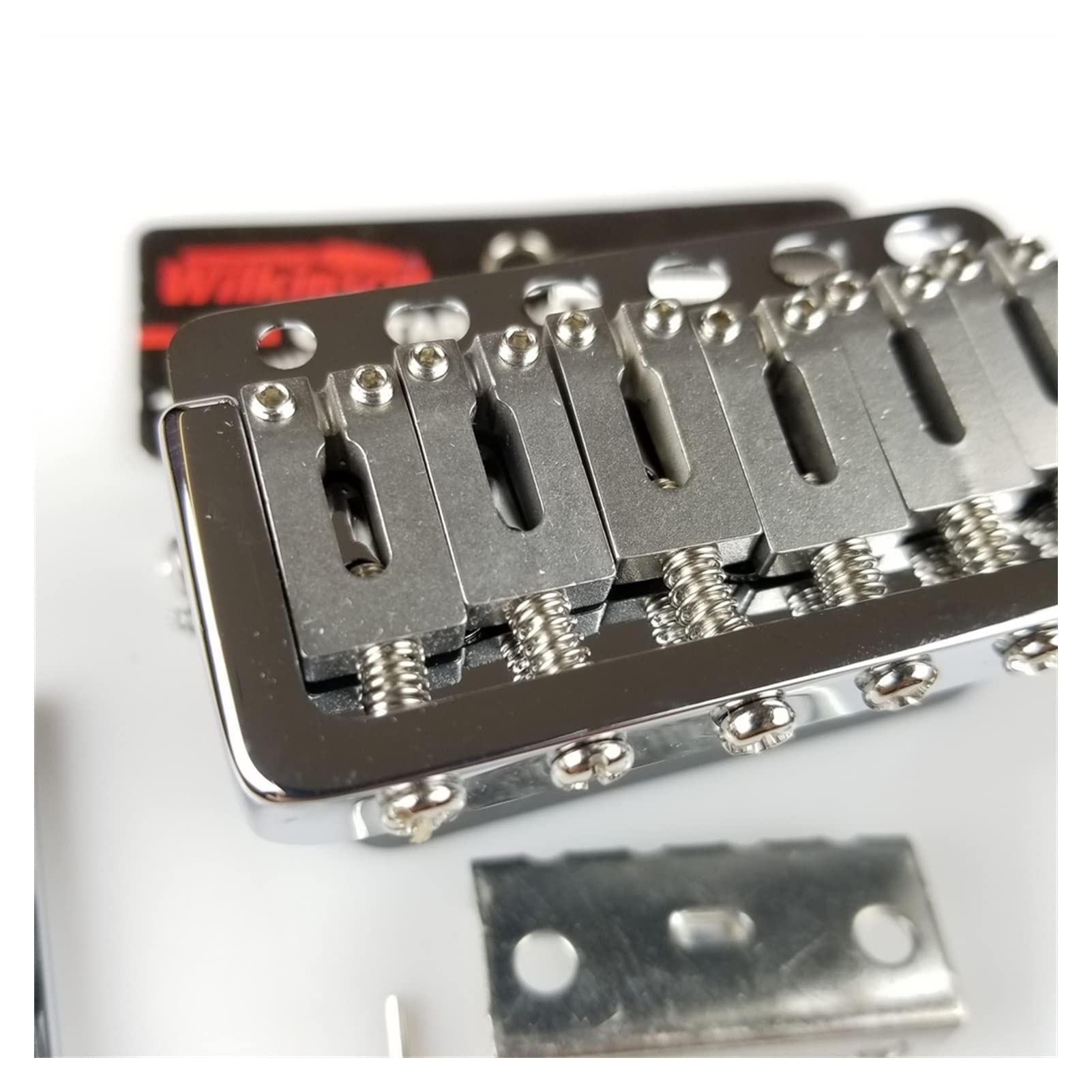 Parti di ricambio chitarra Argento Cromato San Guitar Elettrico Tremolo System Bridge + Selle In Acciaio Inox