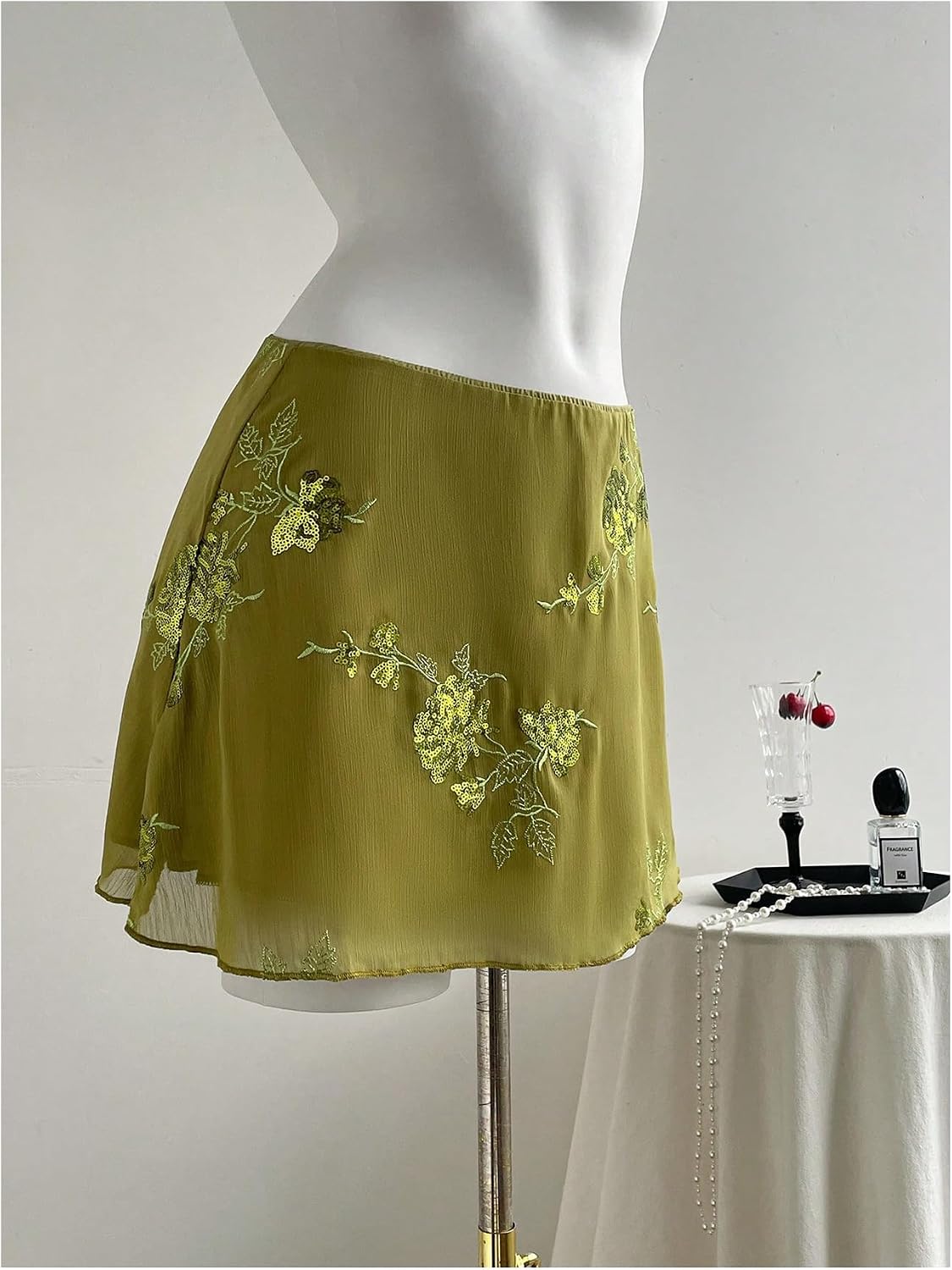 Floerns Women's Sparkly Sequin Mini Skirt Y2K Beaded Floral Hip Skirts
