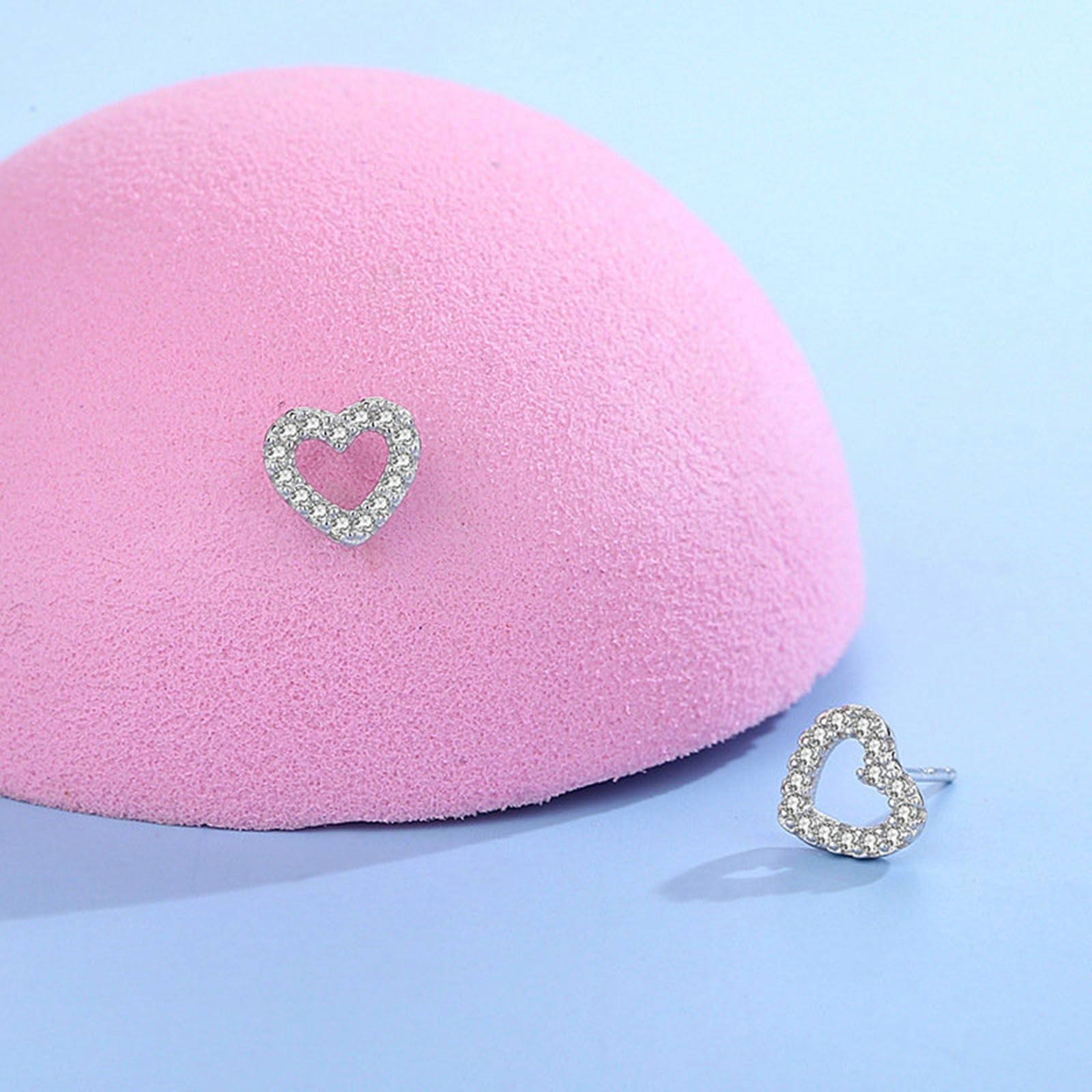 Orecchini da donna in oro 9/14/18 carati, a forma di cuore, con pavé di diamanti