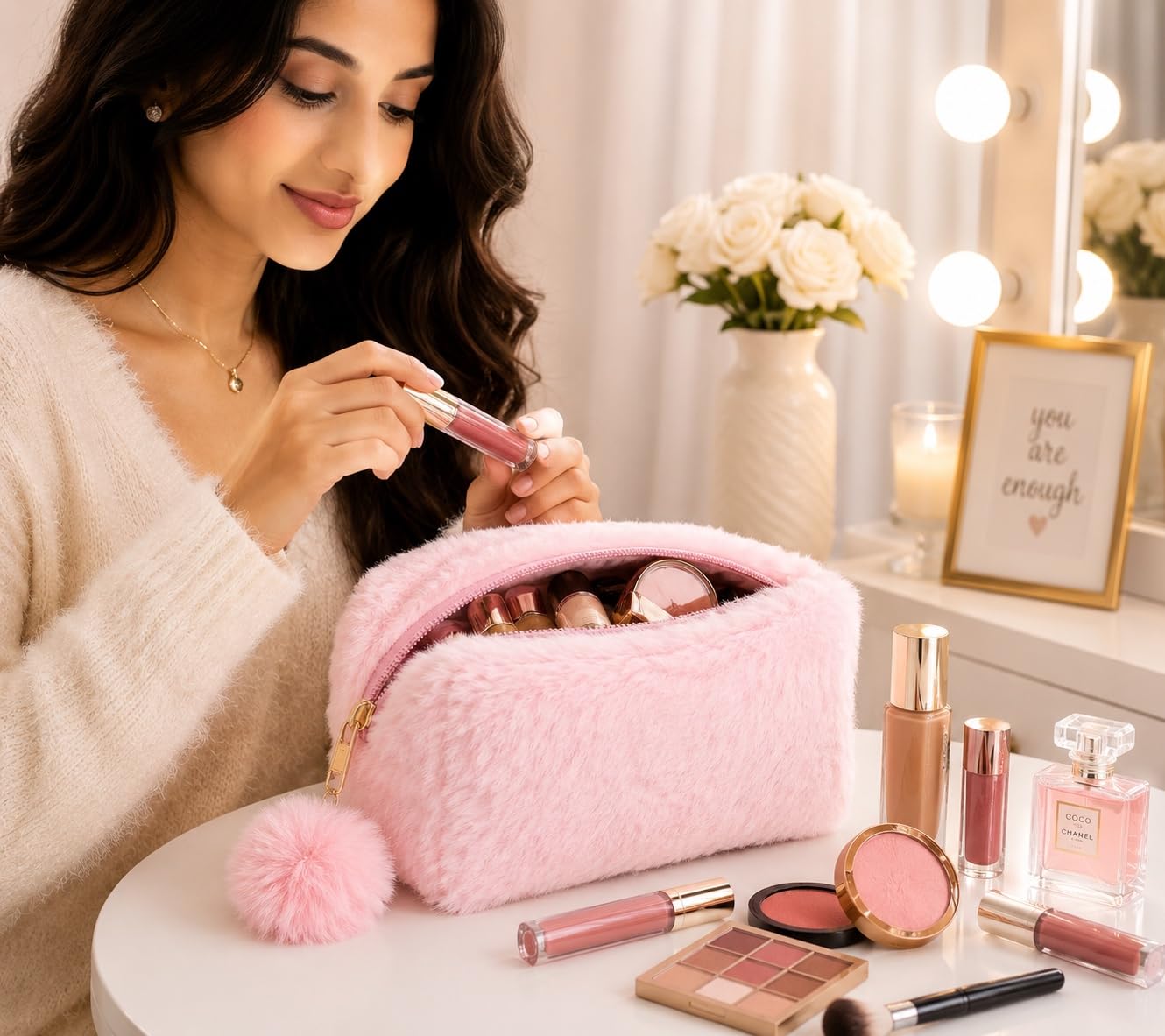 Sanjis Enterprise Small Fur Cosmetic Bag, Elegant Makeup Bags,Lipstick Pouch,Zipper Pouch,Great Gifts for Women,Travel Toiletry Bag Accessories Organizer Gifts (Pink) 3