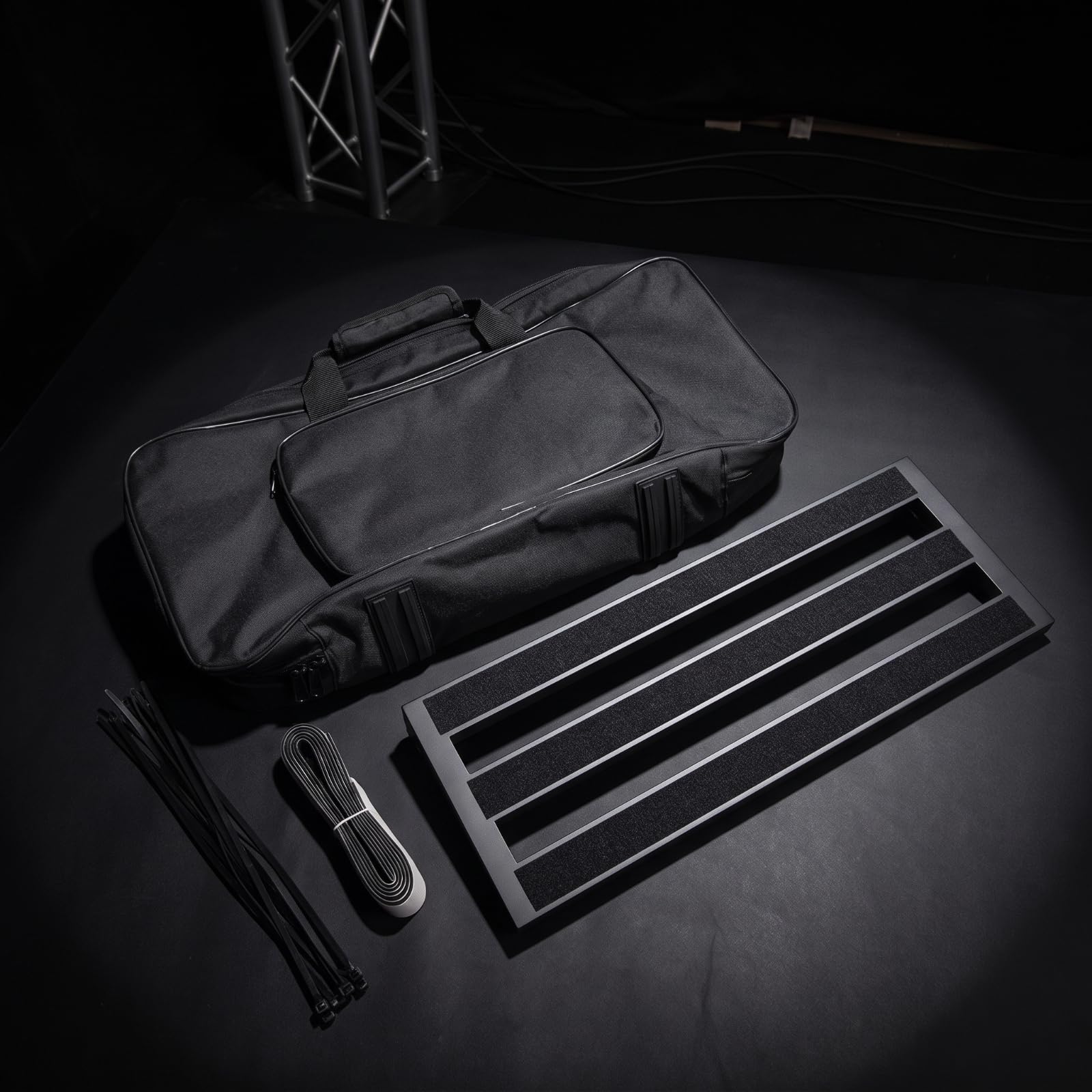EffektgerätePaneel mit Kabelbindern, Schwarz, Mittel 500 191 30mm | Leichte Aluminiumlegierung, Gitarren-Effektpedalboard mit Tasche, kompakt, Zubehör, für Proberaum, Gitarristen