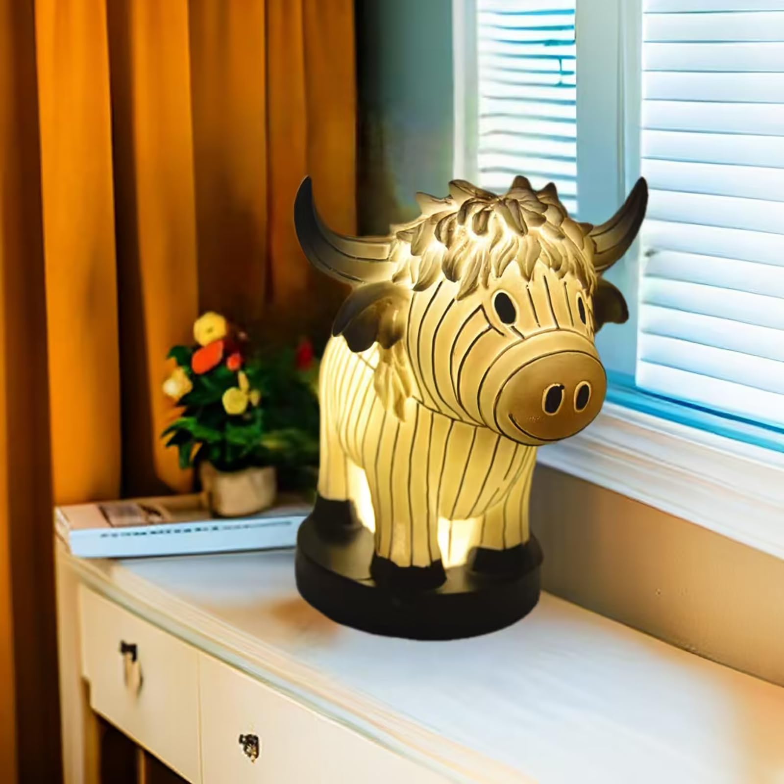 Neioaas Lampa stołowa w kształcie krowy, małe zwierzę, lampka nocna, Highland Cow, lampa stołowa z USB, przenośna lampa stołowa, malowana dekoracja krowy, do salonu, sypialni, lampka nocna, prezent