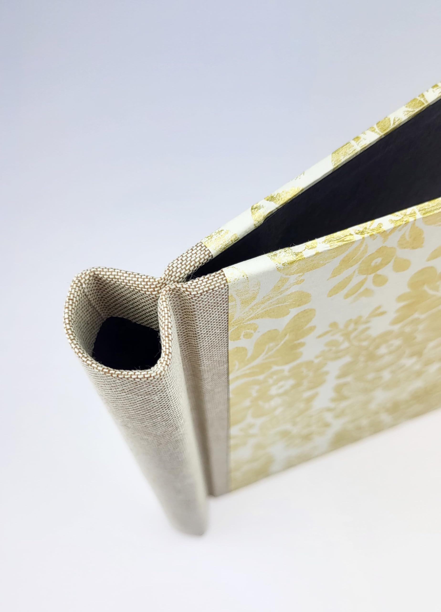 Klemmbinder Luxury Brokat Naturleinen, A4 QUER