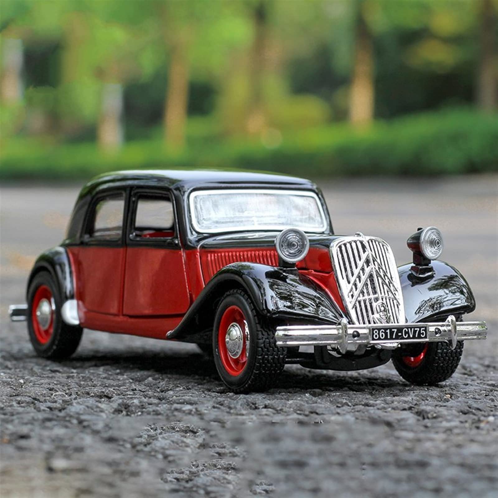 Amazon | 車のモデル 1/24 シトロエン 15 CV TA 1938 クラシックカー