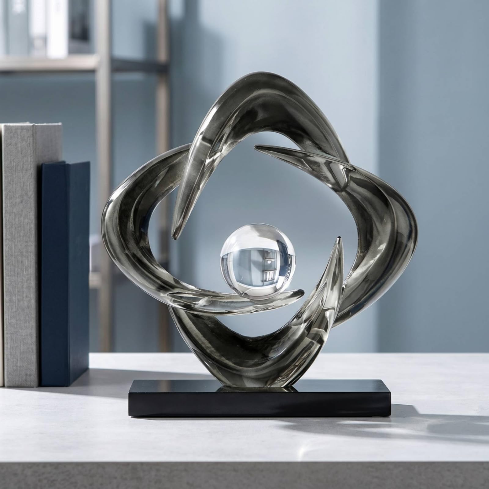 rockible Vier-Schleifen-Ringornament glänzend Tischskulptur mit Sockel dekorativ Wohndeko für Wohnzimmer, Büro, Transparentes Blau