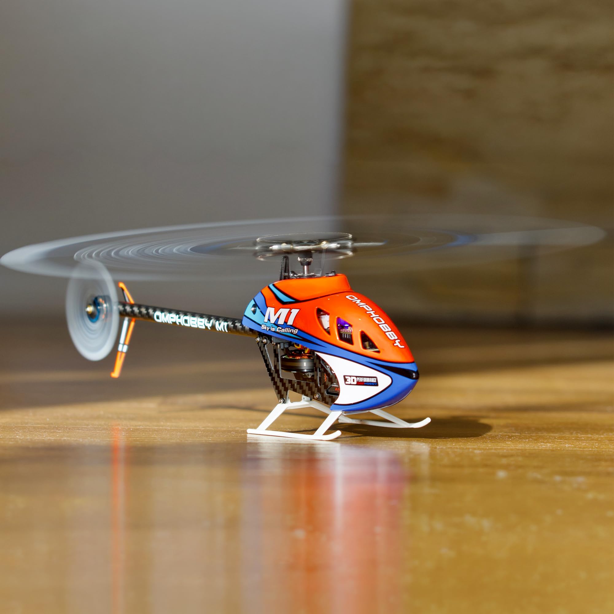 OMPHOBBY M1 V3 PRO 100 Klasse Mini 3D RC Hubschrauber Flugbereit, 6-Kanal Direktantrieb mit integriertem ELRS-Empfänger & OFS3+ Flugsteuerung, Micro Helikopter mit RadioMaster T8L Sender RTF Gelb