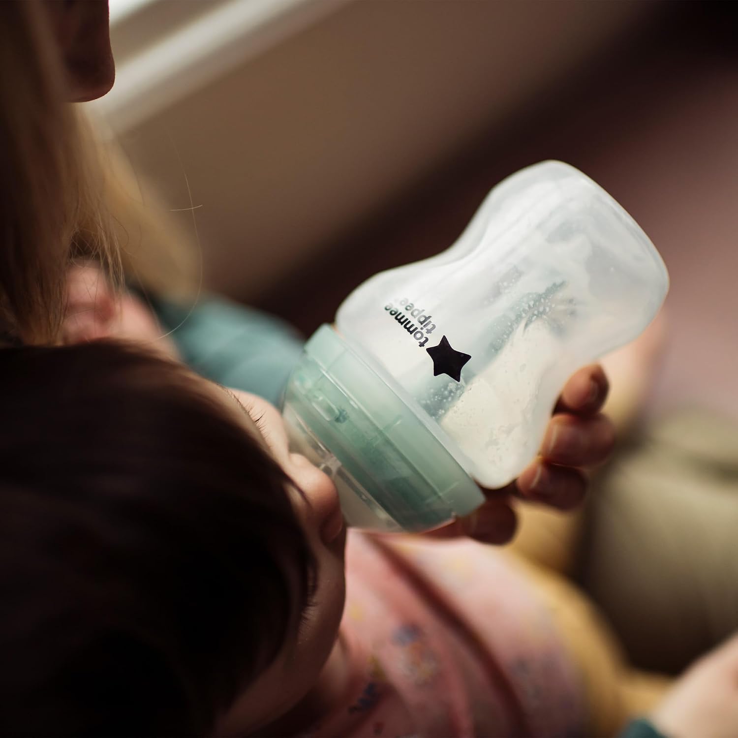 Tommee Tippee усовершенствованный стартовый набор для новорожденных с защитой от колик соска с медленным потоком и система вентиляции предотвращающая колики разные размеры