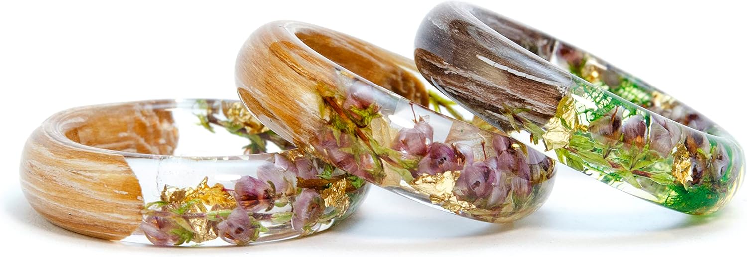 Nature Ring with pink heather flower and Gold Flakes. Forest pink heather flower ring.