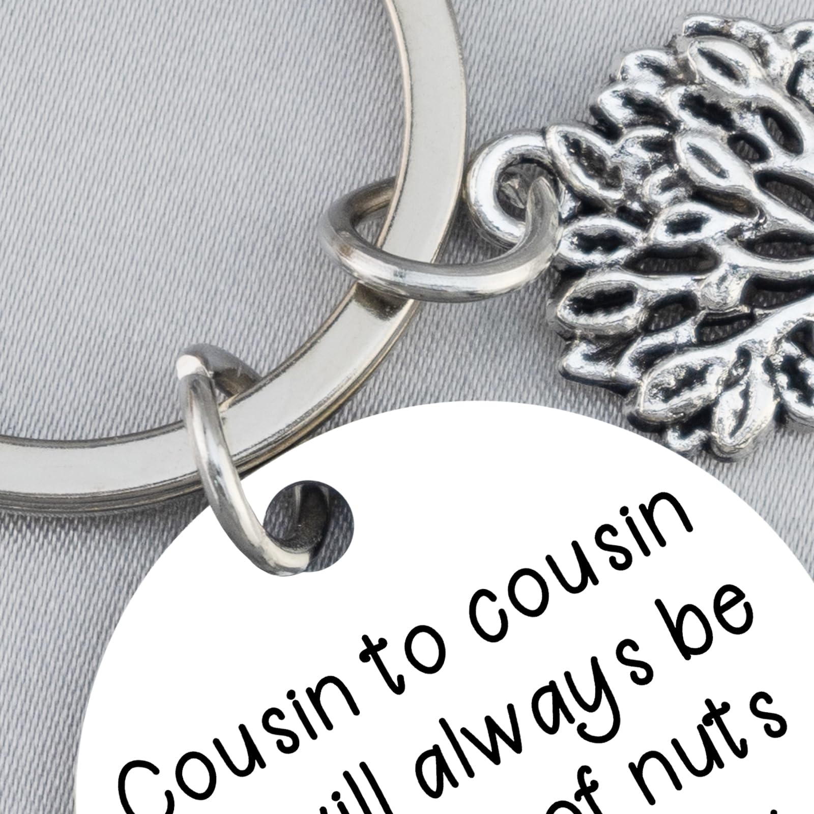 Cousin Gifts for Women Men Best Cousin Keychain Funny Gifts for Cousins Sister Brother Birthday Valentines Day Thanksgiving Christmas Gift for Cousins Sister Gift for Her