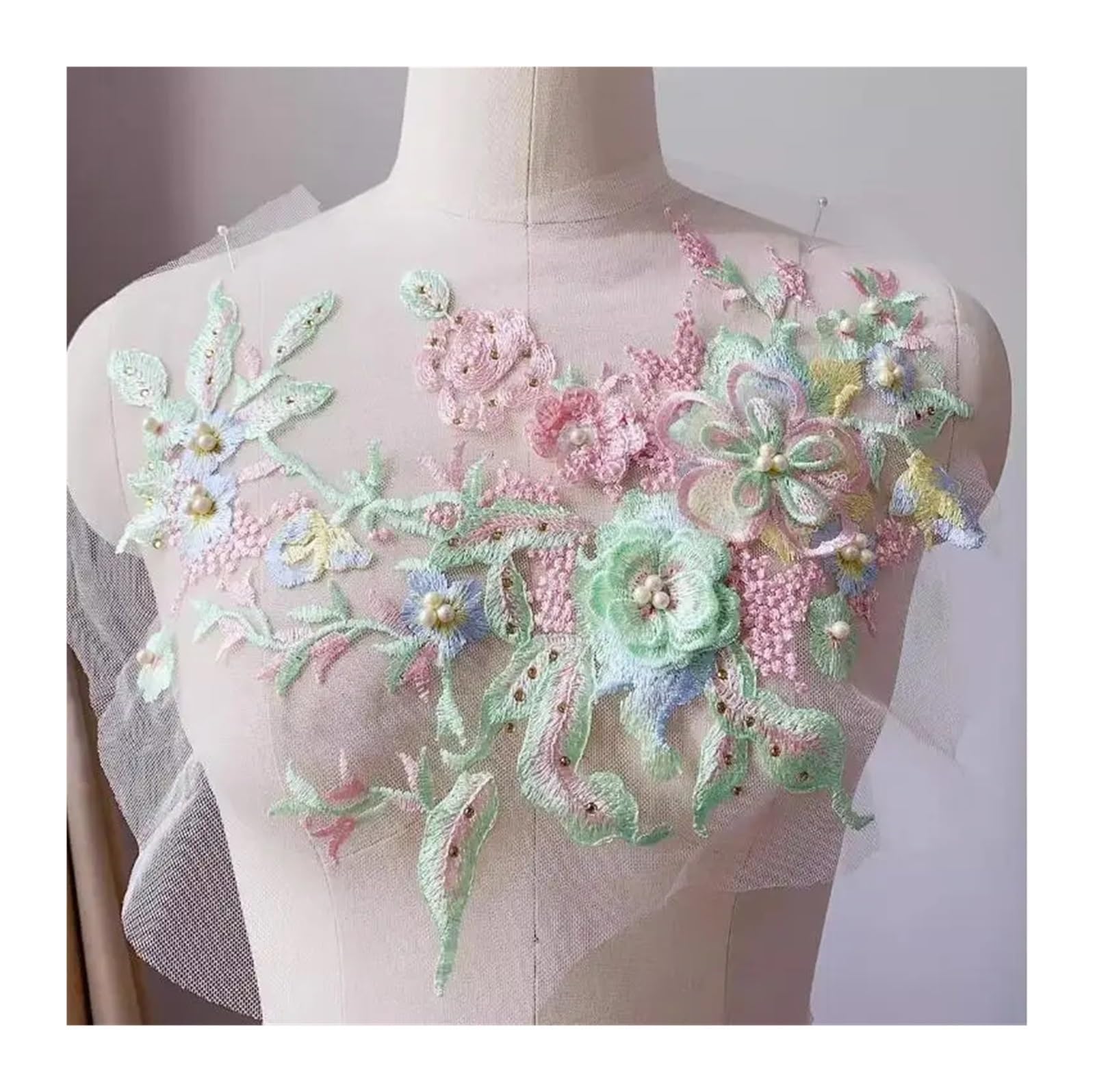 Dentelle 3D brodée haut de gamme 33x26cm motif fleuri rose et vert