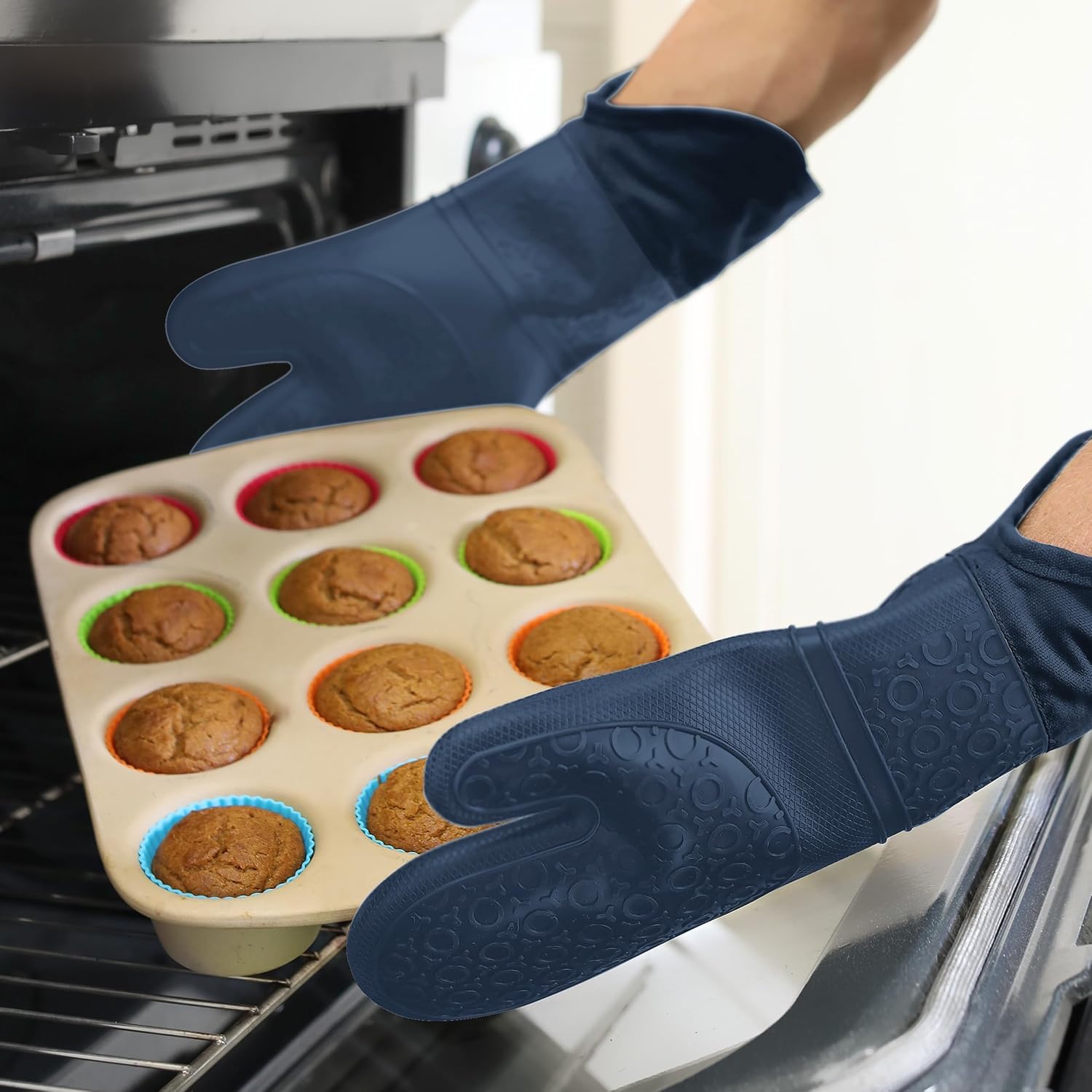 HOMWE Guanto da forno professionale extra lungo in silicone, guanti da forno con fodera trapuntata, presine resistenti al calore, guanti da forno flessibili, blu navy, 1 paio, 37 cm