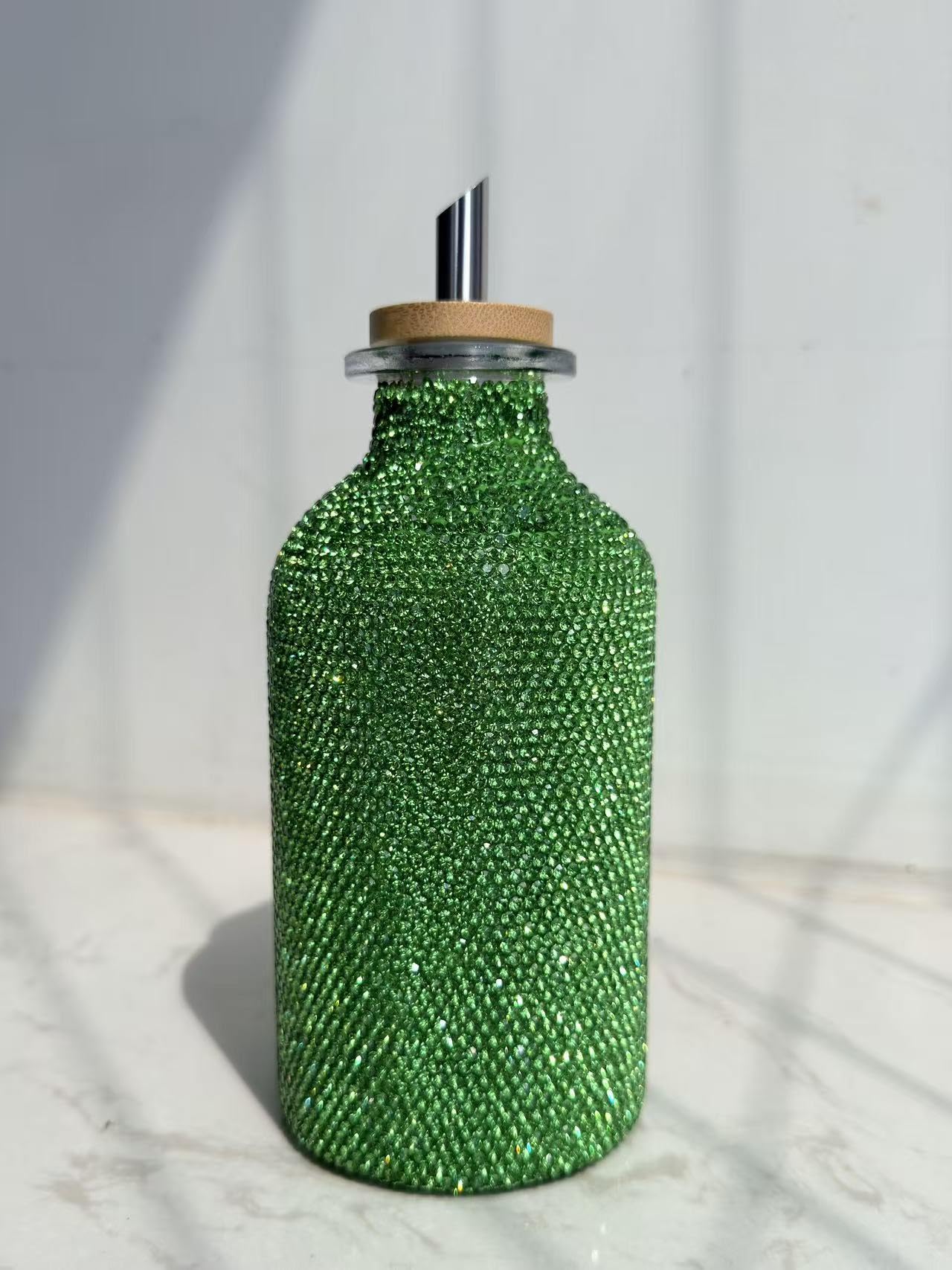 SlowVibes Dispenser per collutorio in vetro verde con tazza di vetro, 334,5