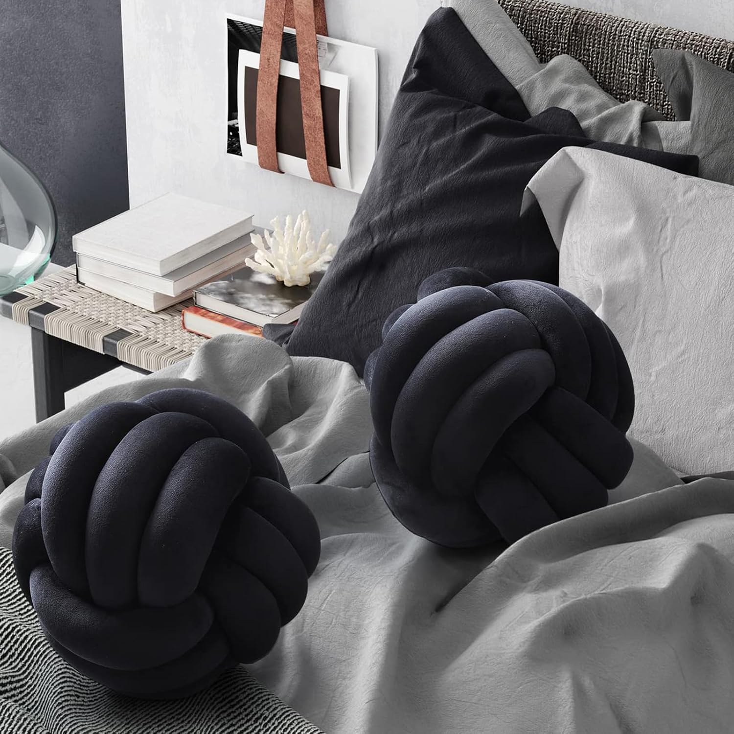 Knot Pillow,Soft Knot Ball Round Throw Pillow Decorative Handmade Knotted Pillow Cushion for Car, Bed, Sofa, Couch, Armchairs, Living Room, Photography Decor Pillows Props Black, 27cm