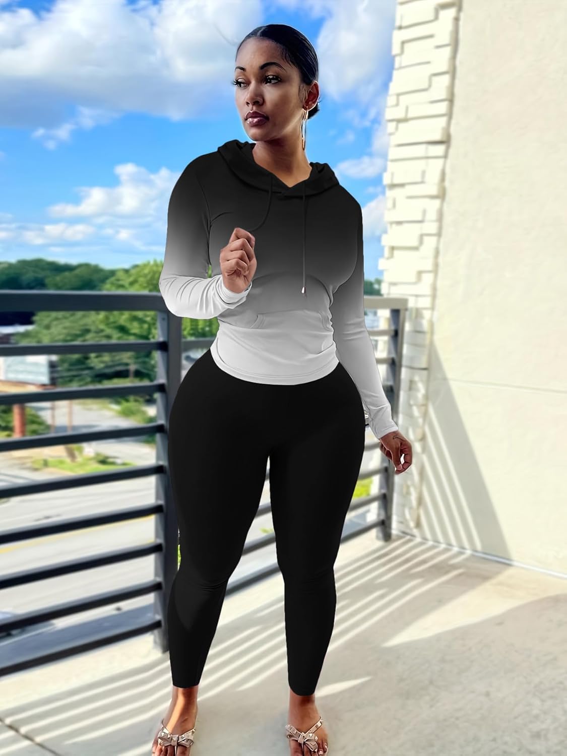 Mrskoala ツーピースアウトフィット レディース トラックスーツ スウェットスーツ ワークアウト ジョギングセット ラウンジウ プーマ PUMA  レディース ジャージ上下セット ツーピーストラックスーツ_動きやすいドロップショルダー、肩の切替がデザインの特徴 846470 ... Mrskoala ツーピースアウトフィット レディース ワークアウトセット 長袖 スウェットスーツ トラックスーツ