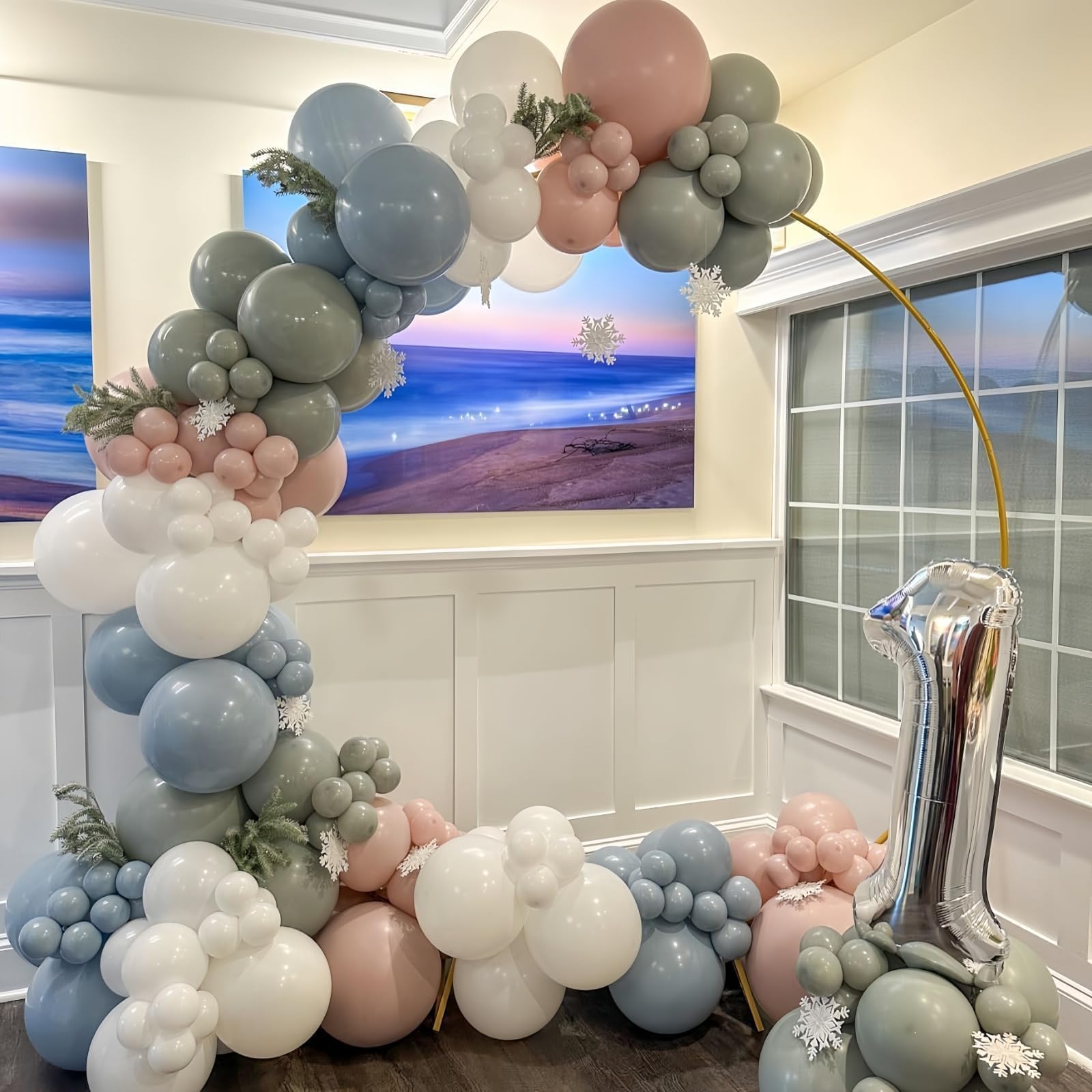 Pastelowe niebieskie zielone różowe białe balony, stonowane tęczowe zakurzone różowe niebieskie szałwiowe zielone białe lateksowe kolorowe balony na ślub boho urodziny baby shower ujawnienie płci las