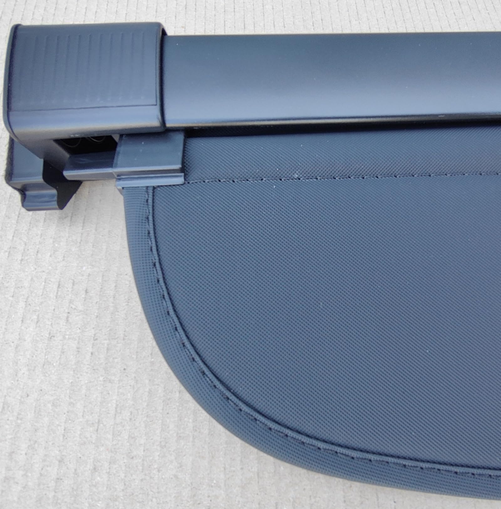 GEPCO Laderaumabdeckung Rollo kompatibel mit Audi Q5 SQ5 (FY) 2017-2024 | Kofferraumabdeckung Hutablage Gepäckraumabdeckung | Kofferraumrollo Sichtschutz Schwarz | OEM 80A863553B