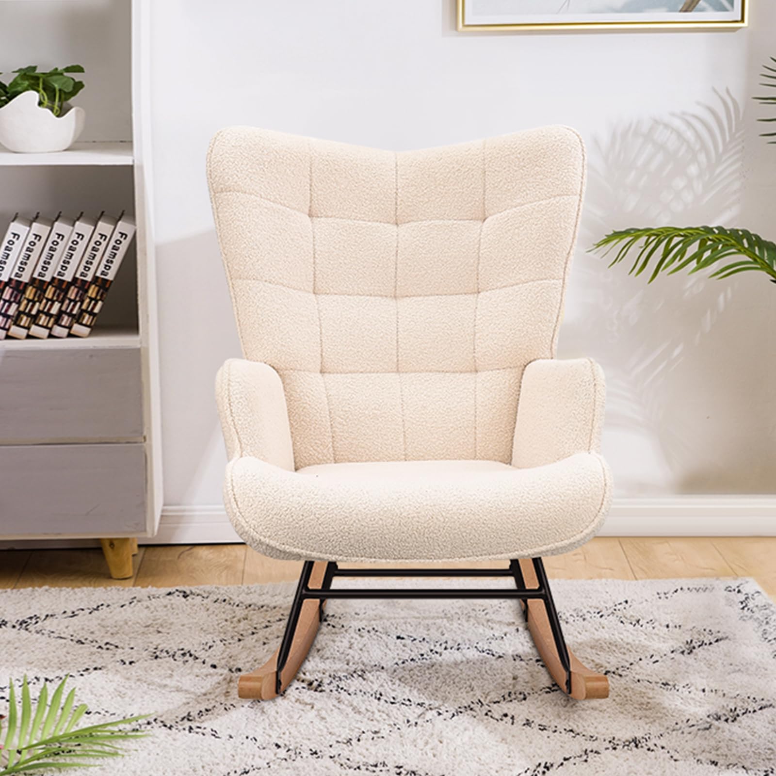 Fauteuil à Bascule, Fauteuil de Relaxation en Tissu Peluche, Chaise à basule avec Dossier Haut, Structure Bois Massif/Métal, Charge maximale : 130 kg (Beige)