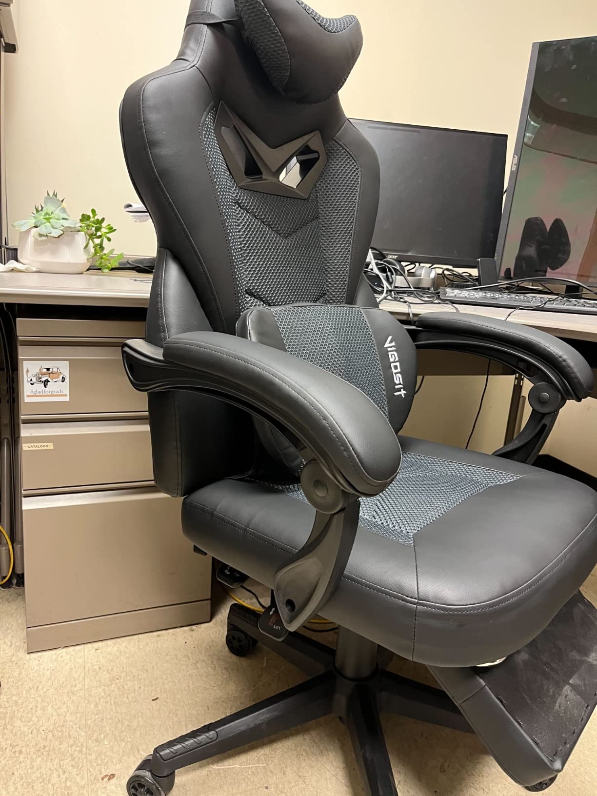 30/mo Finance VIGOSIT Gaming Chair with Footrest Mesh Gaming Chair