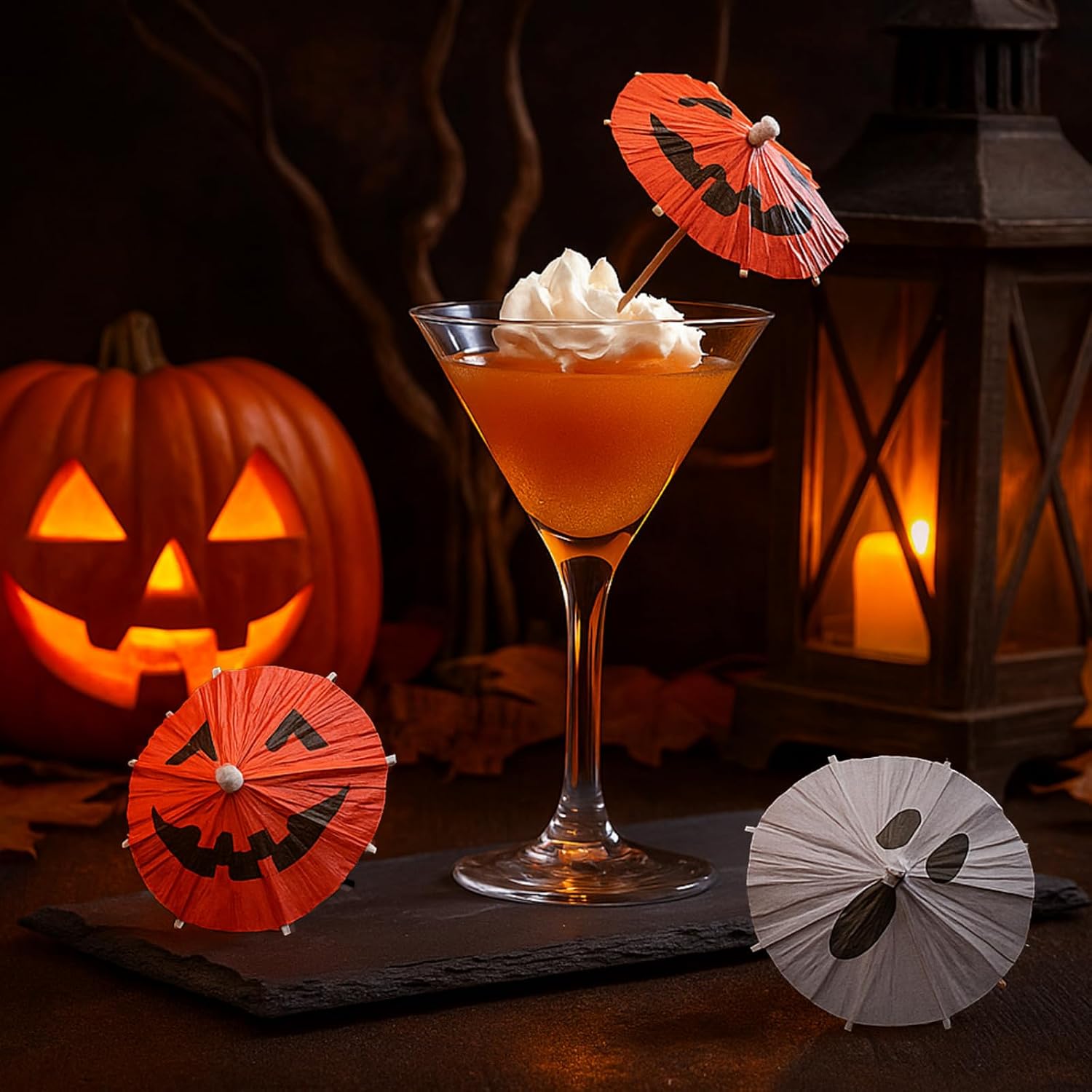 Vesici 200 Pcs Halloween Drink Umbrellas Cocktail Picks, 4 Inch Cocktail Toothpicks Appetizer Bamboo Parasol Picks for Drinks Cupcake Topper Halloween Party Restaurant Decorations (Pumpkin and Ghost)