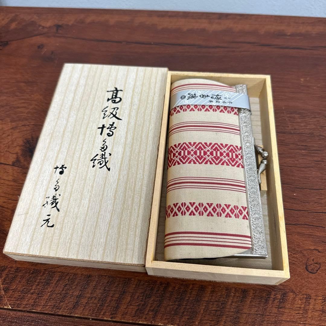 本場筑前　博多織　長財布 Amazon | 本場筑前博多織 がま口 長財布 献上柄 絹100% 桐箱入り 伝統