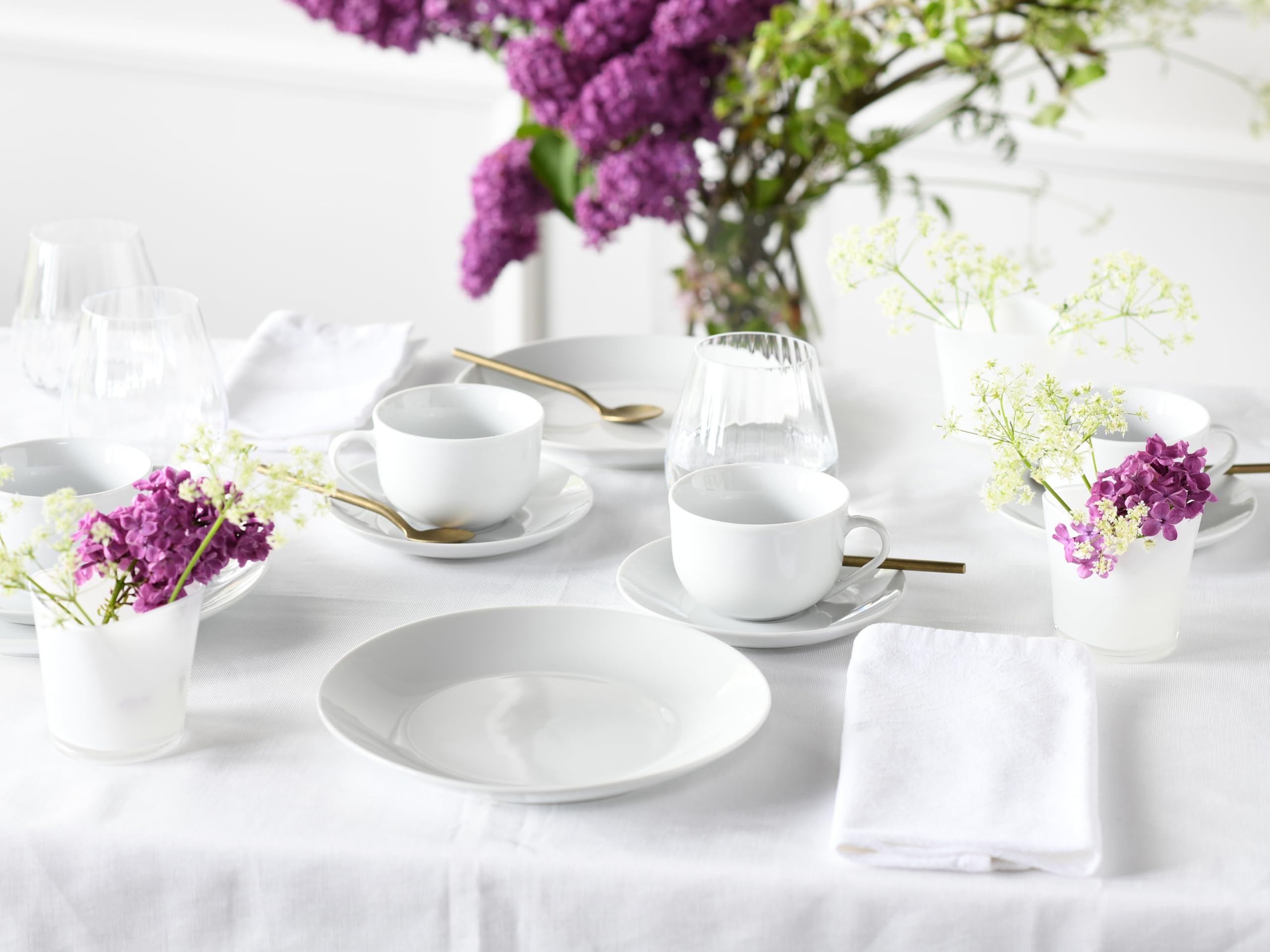 CreaTable, 22700, Serie LUNA weiss, 80-teiliges Geschirrset für 8 Personen, Kombiservice aus Porzellan, spülmaschinen- und mikrowellengeeignet, Qualitätsproduktion