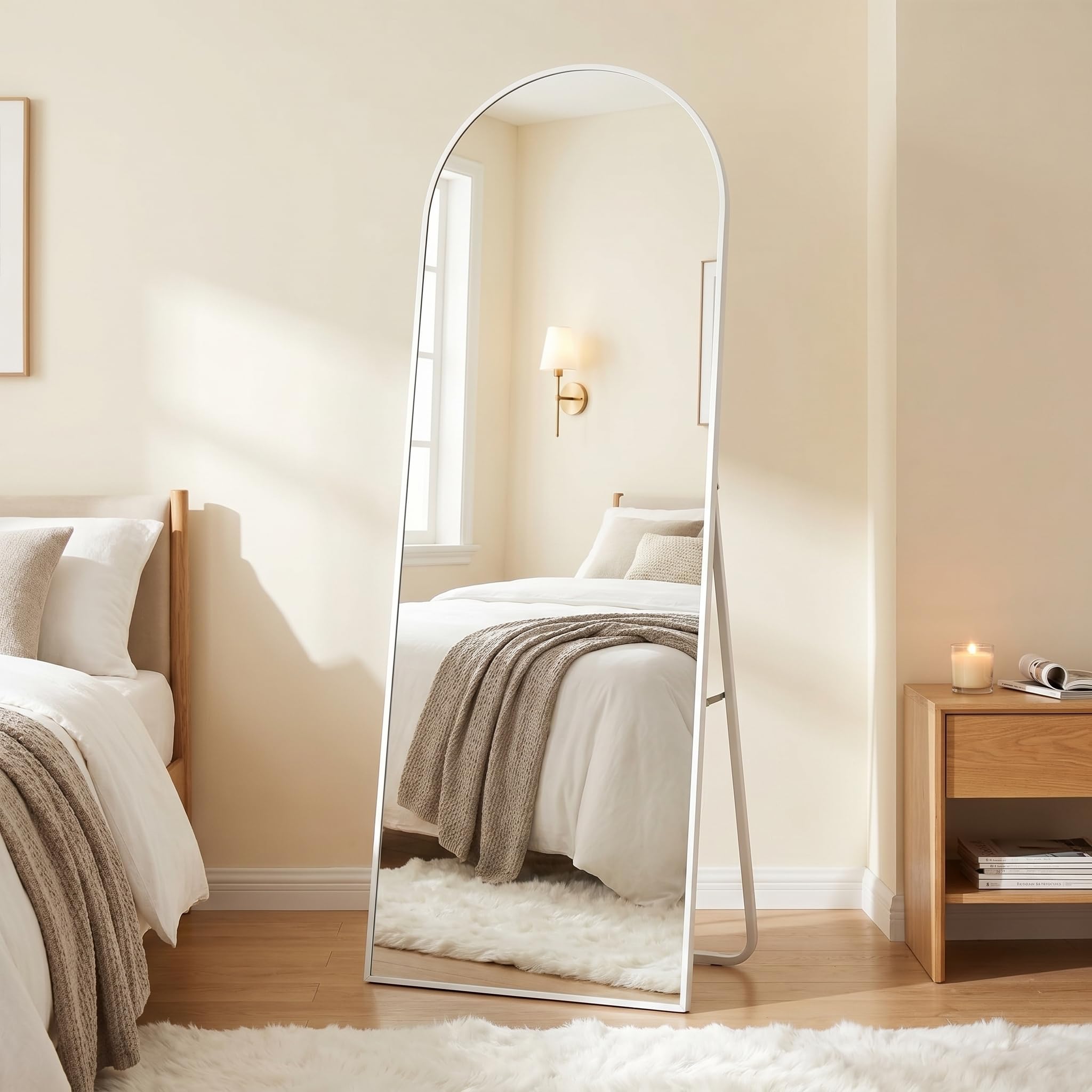 BEAUTYPEAK minimalistische Rahmen Standspiegel, Solider Ganzkörperspiegel frei stehend, leicht Spiegel in voller Länge Aufhängen an der Wand horizontal oder vertikal für Schlafzimmer